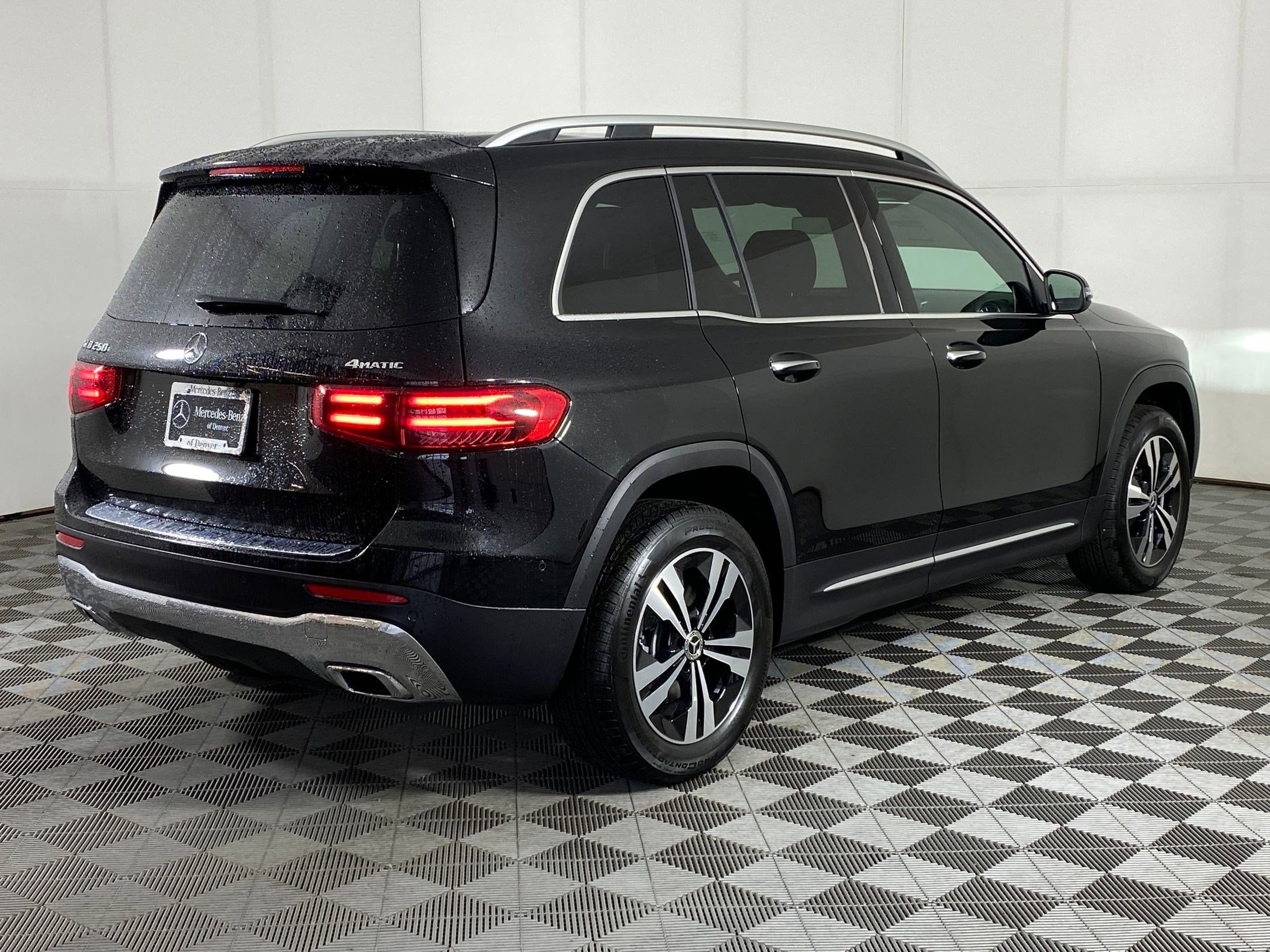 2025 Mercedes-Benz GLB Base - Photo 8