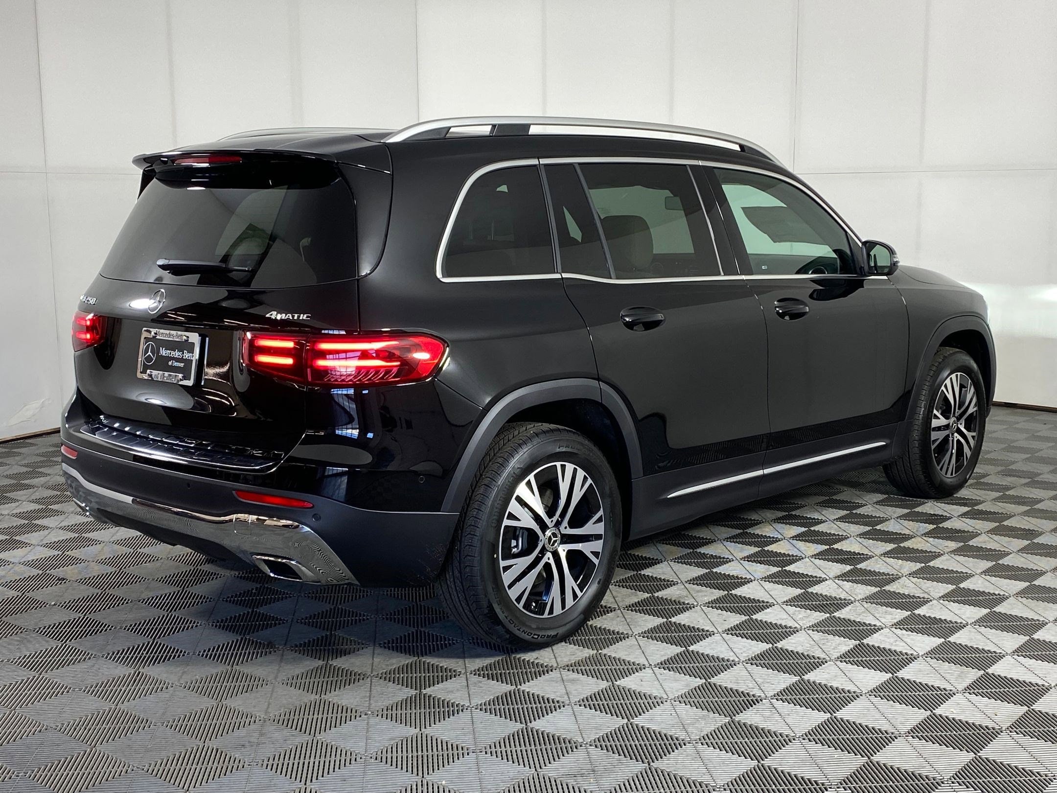 2026 Mercedes-Benz GLB GLB 250 - Photo 8