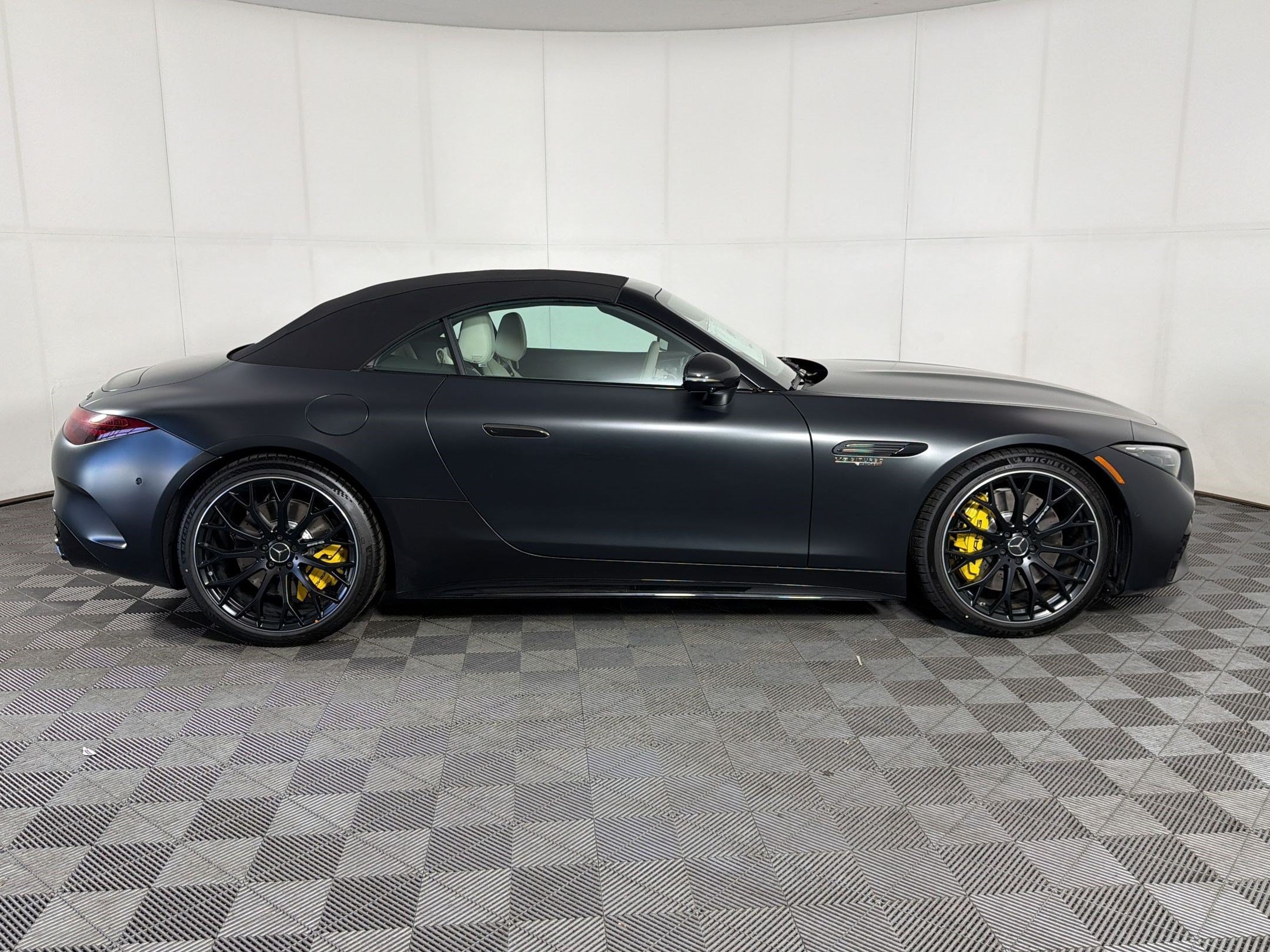 2027 Mercedes-Benz AMG SL 55 Base Convertible