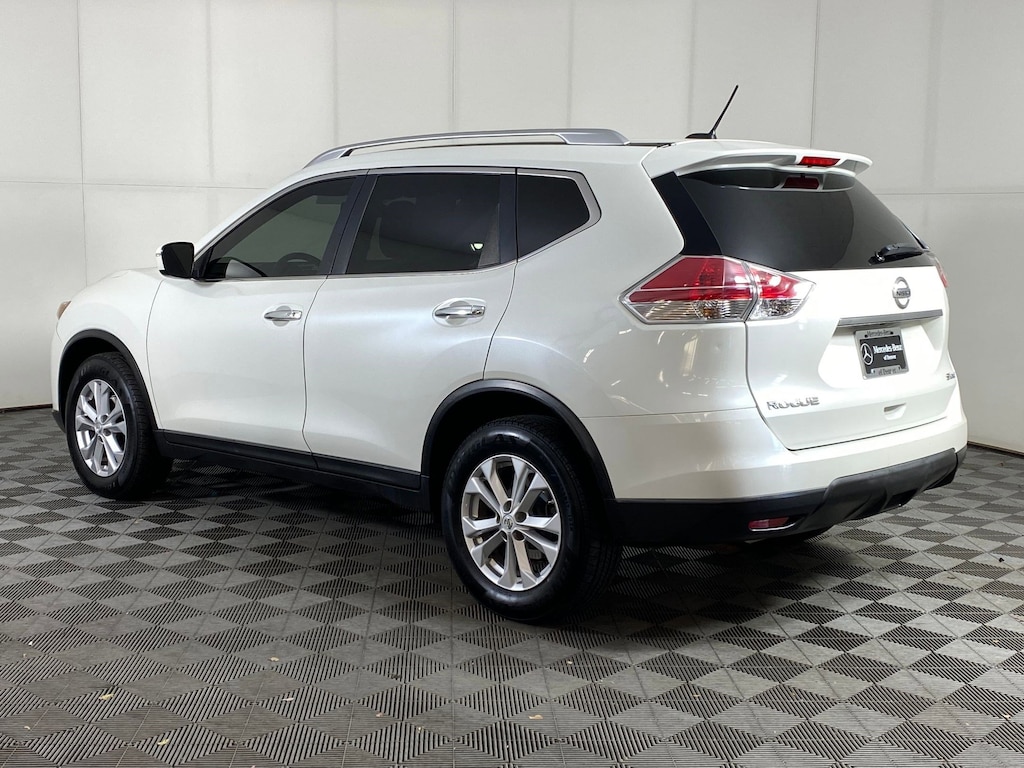 Used 2015 Nissan Rogue SV SUV