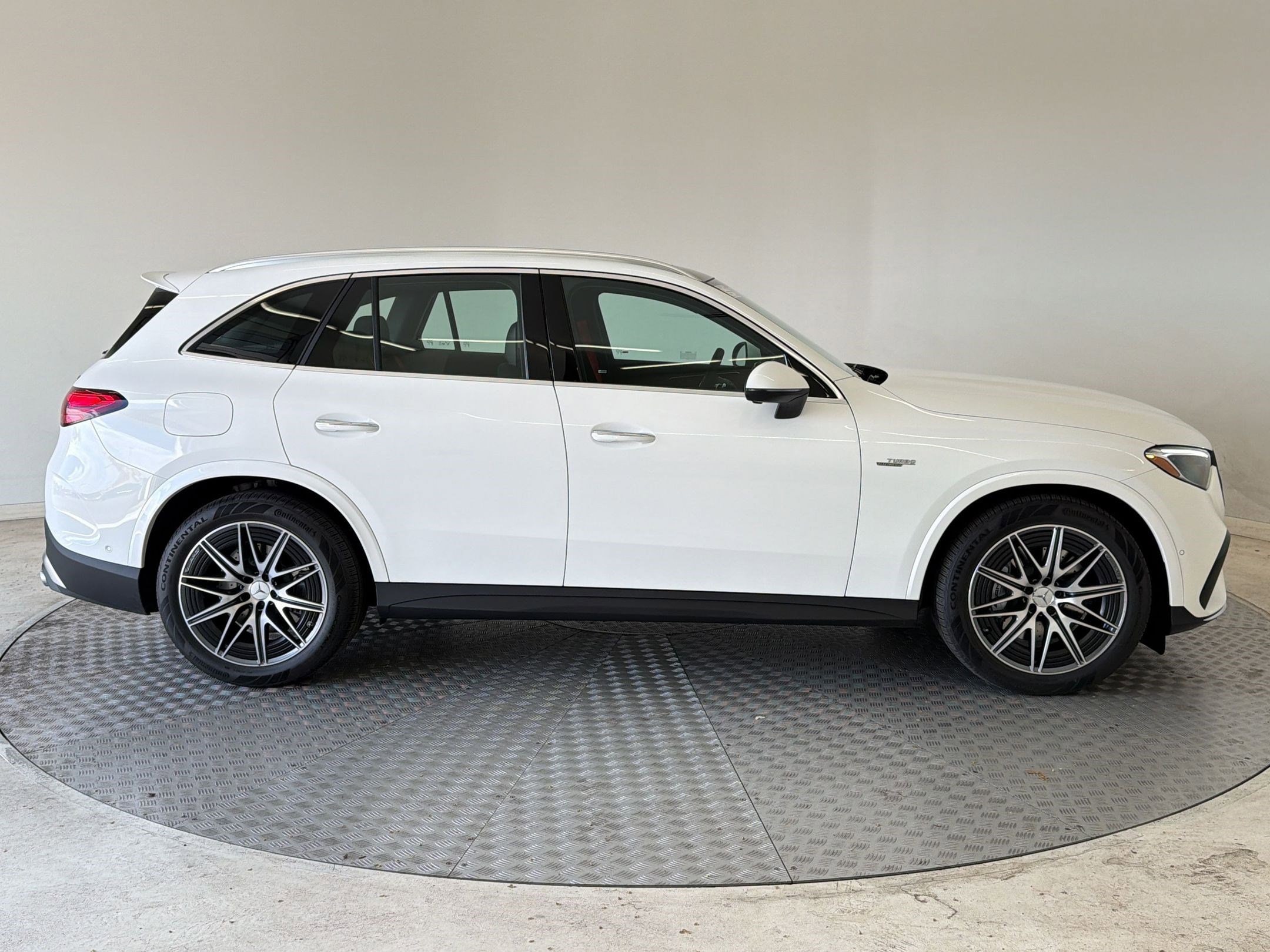 2026 Mercedes-Benz GLC AMG GLC43 - Photo 8