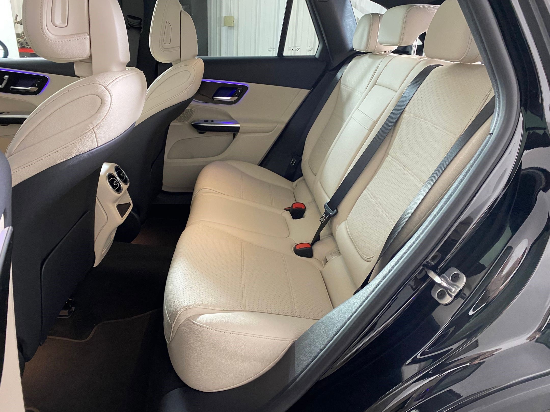 2026 Mercedes-Benz GLC Base - Photo 13