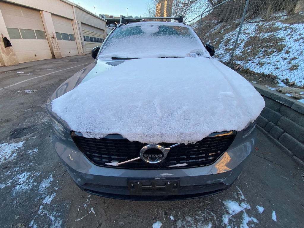 Used 2020 Volvo XC40 R-Design SUV