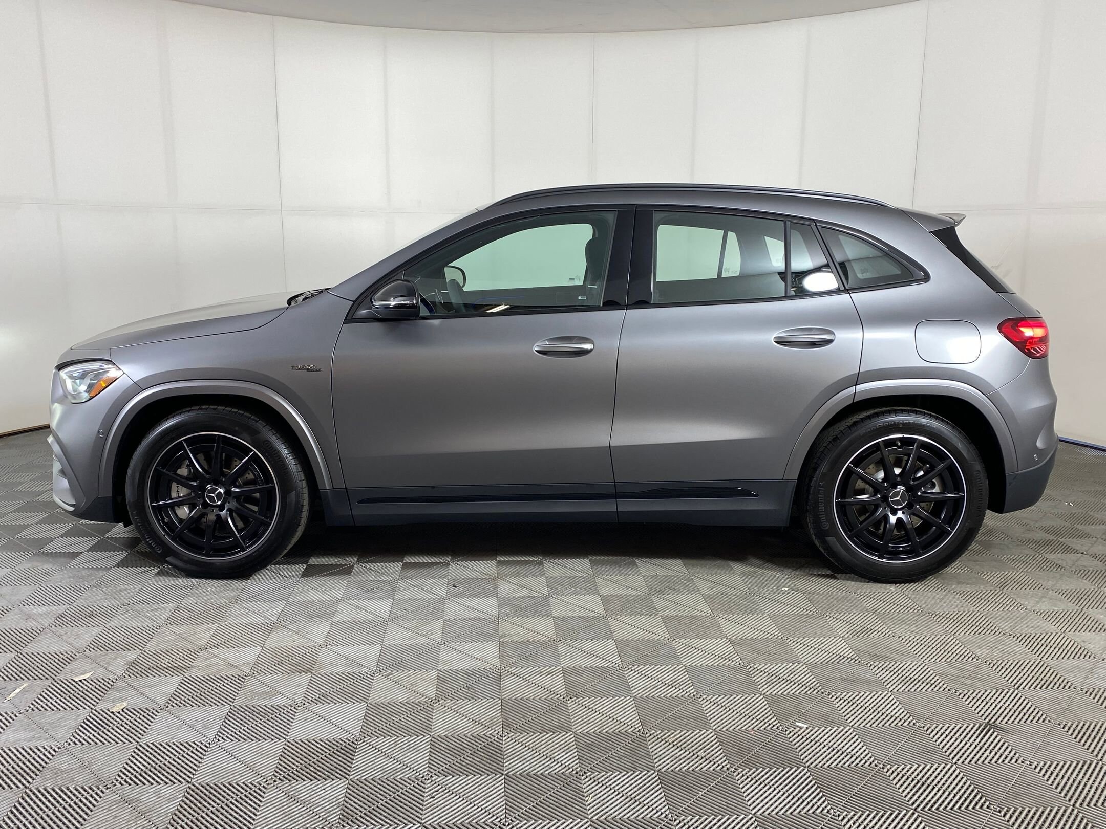 2026 Mercedes Benz GLA AMG 35 4MATIC photo 2