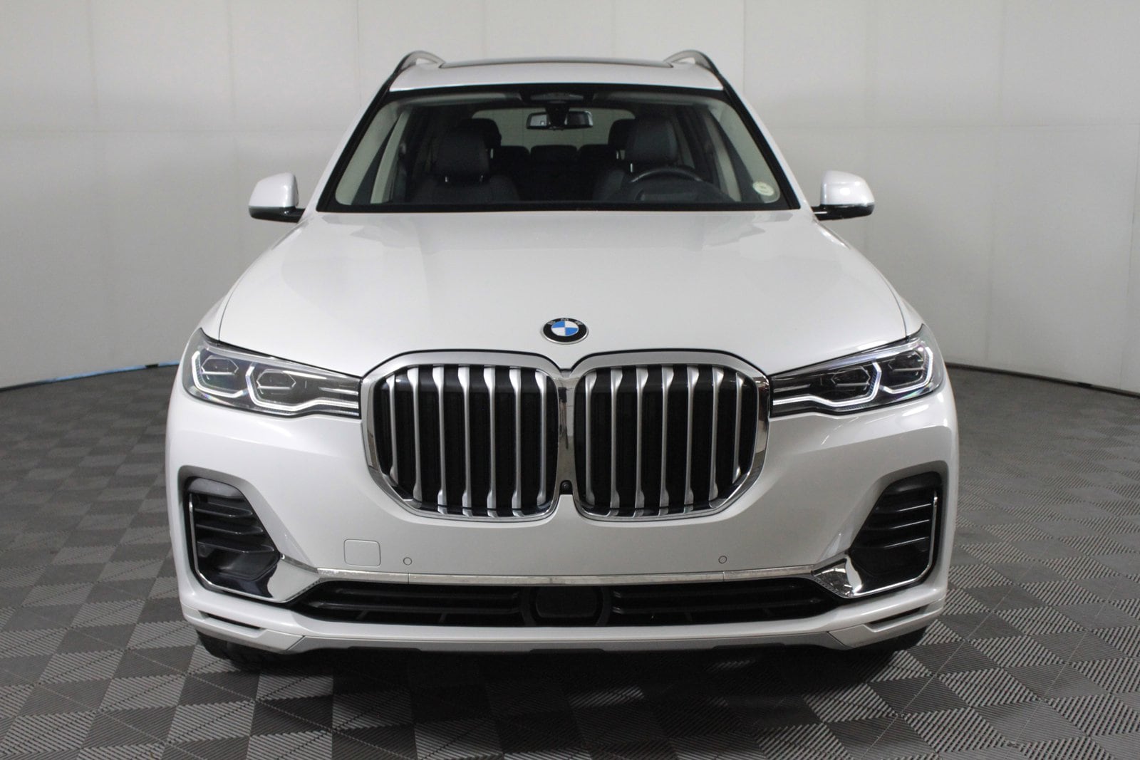 Used 2022 BMW X7 40i with VIN 5UXCW2C06N9K00210 for sale in Denver, CO