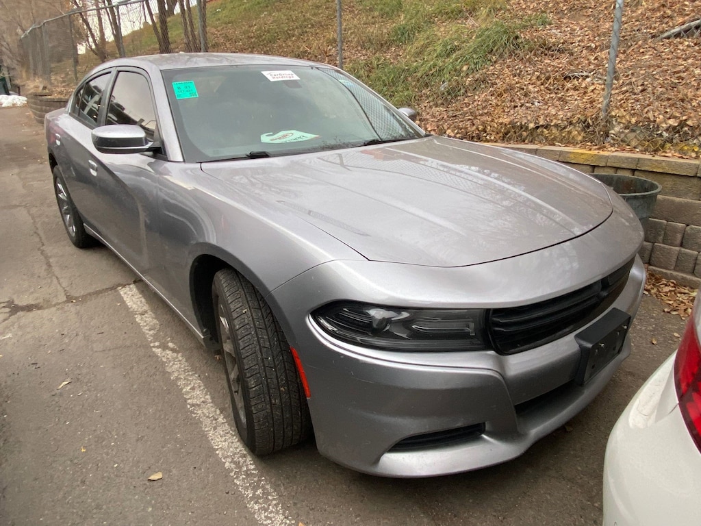 Used 2015 Dodge Charger SXT Sedan