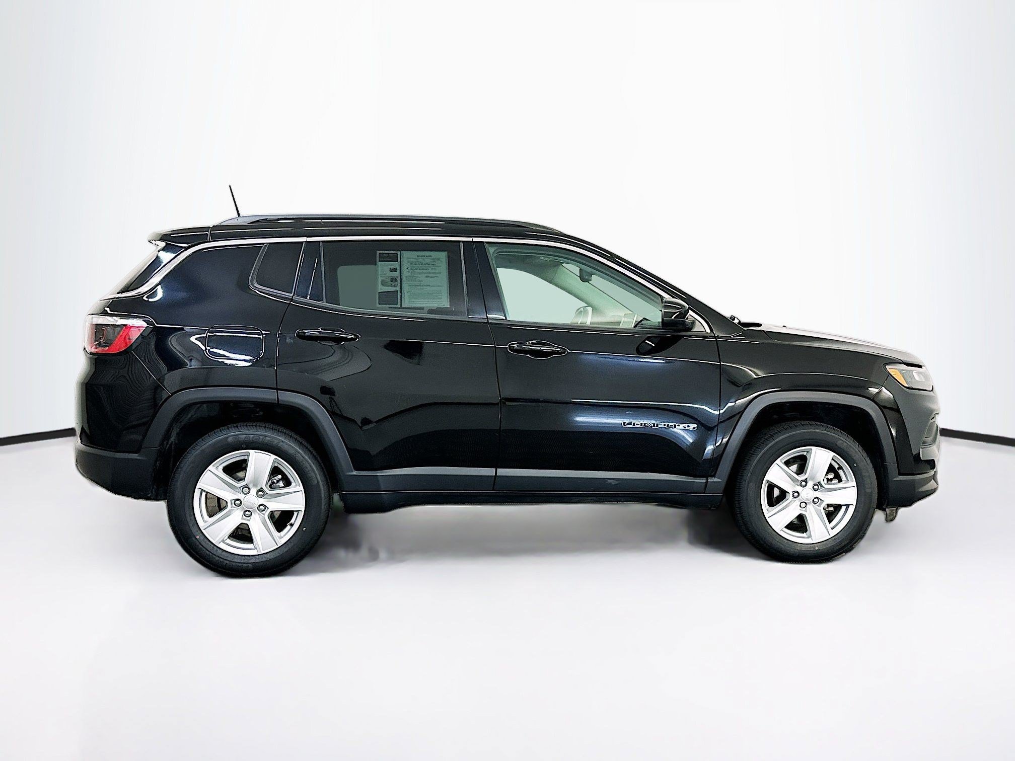Compass Latitude Sport Utility