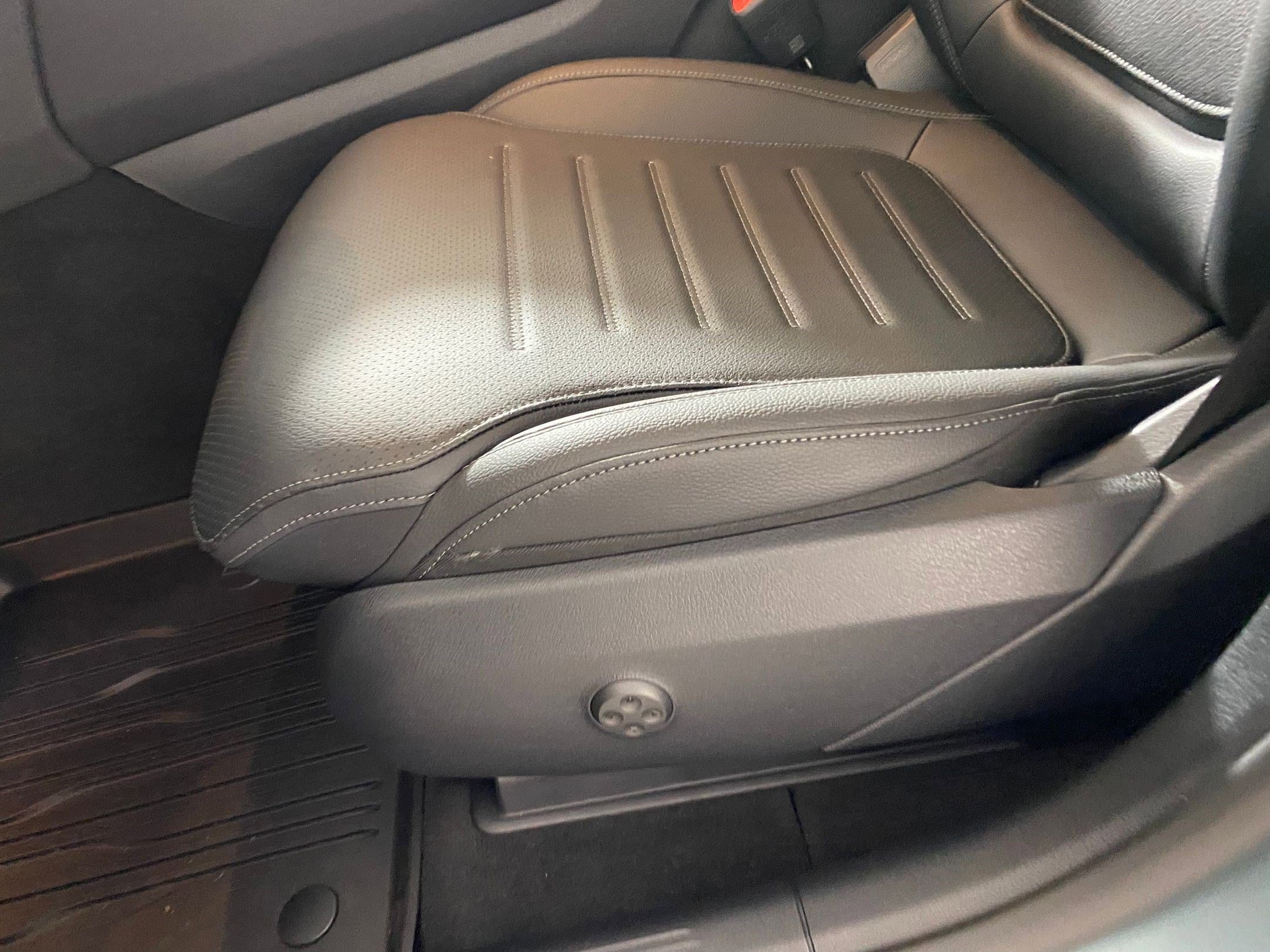 2026 Mercedes-Benz GLC Coupe GLC 300 - Photo 13