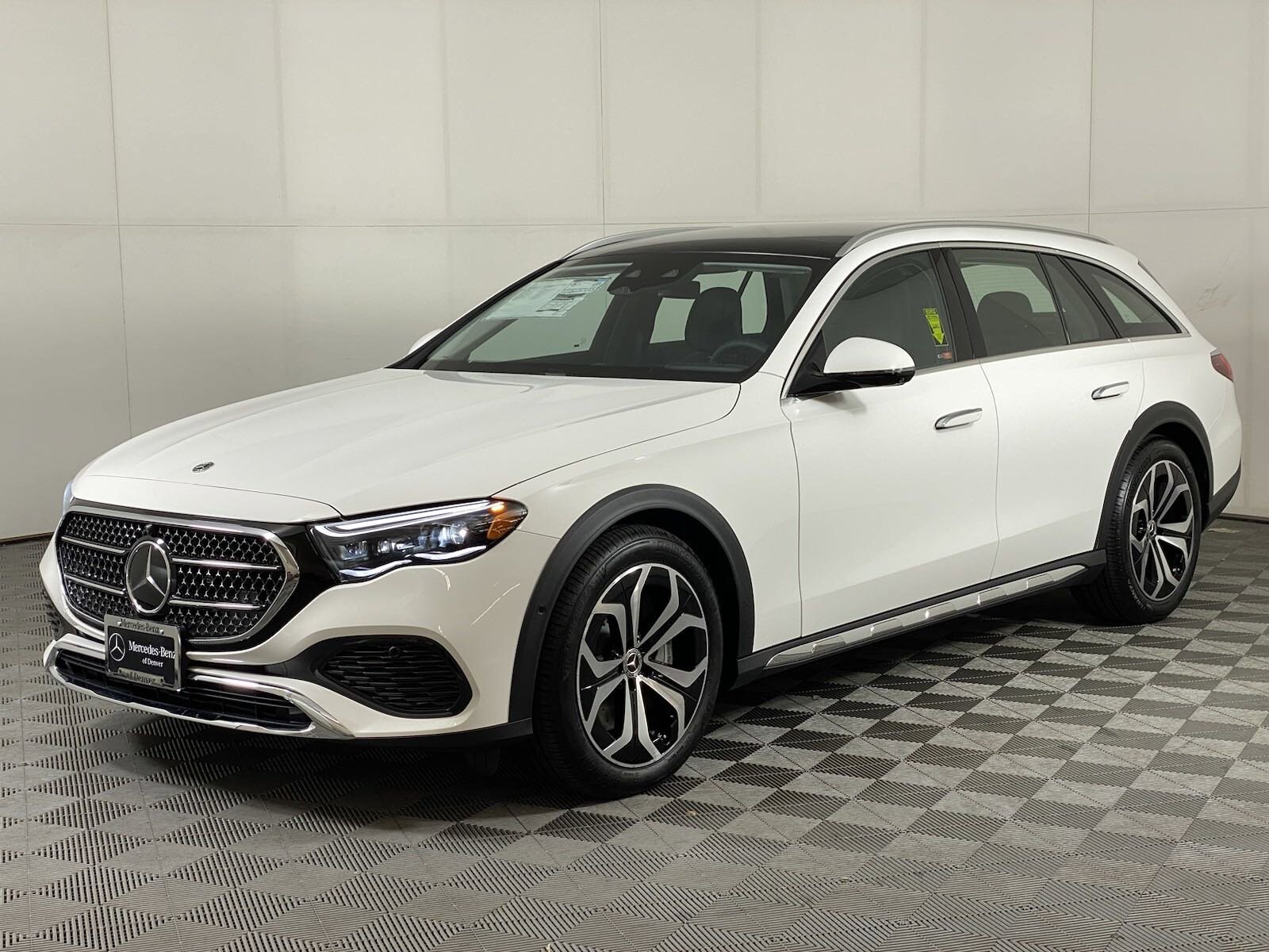 2025 Mercedes Benz E 450 4MATIC All-Terrain Wagon photo 3