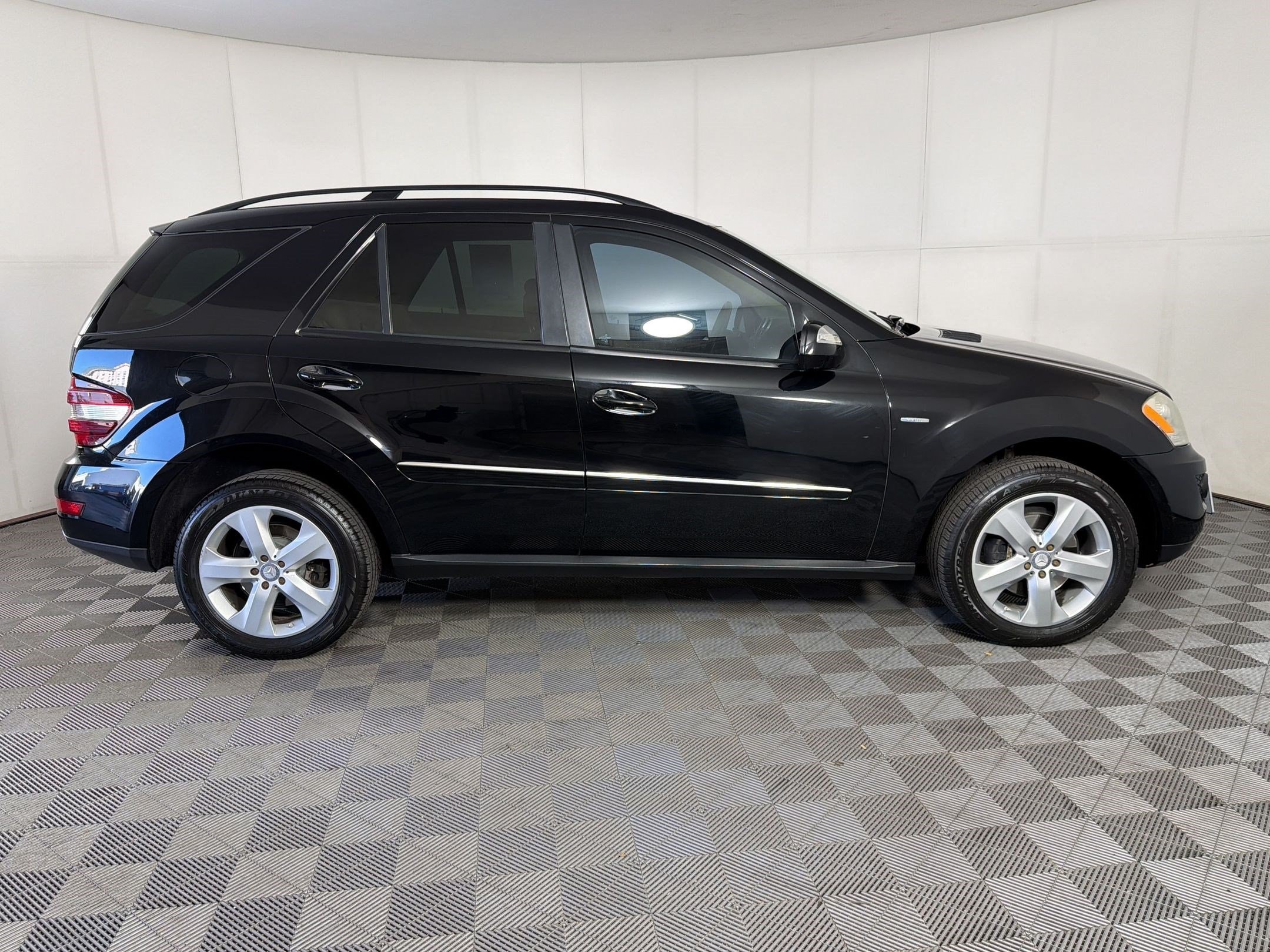 M-Class Base Coupe