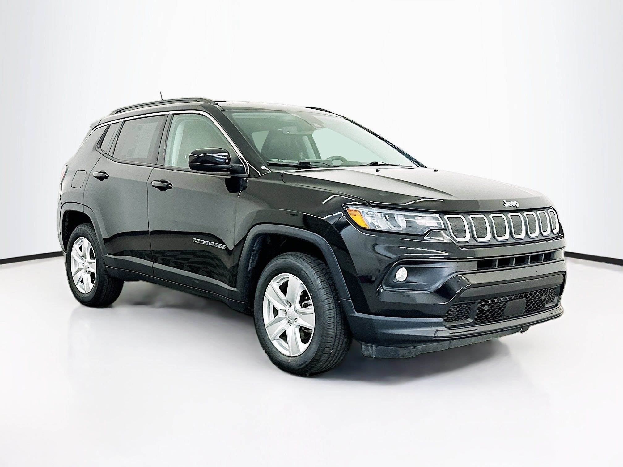 Compass Latitude Sport Utility