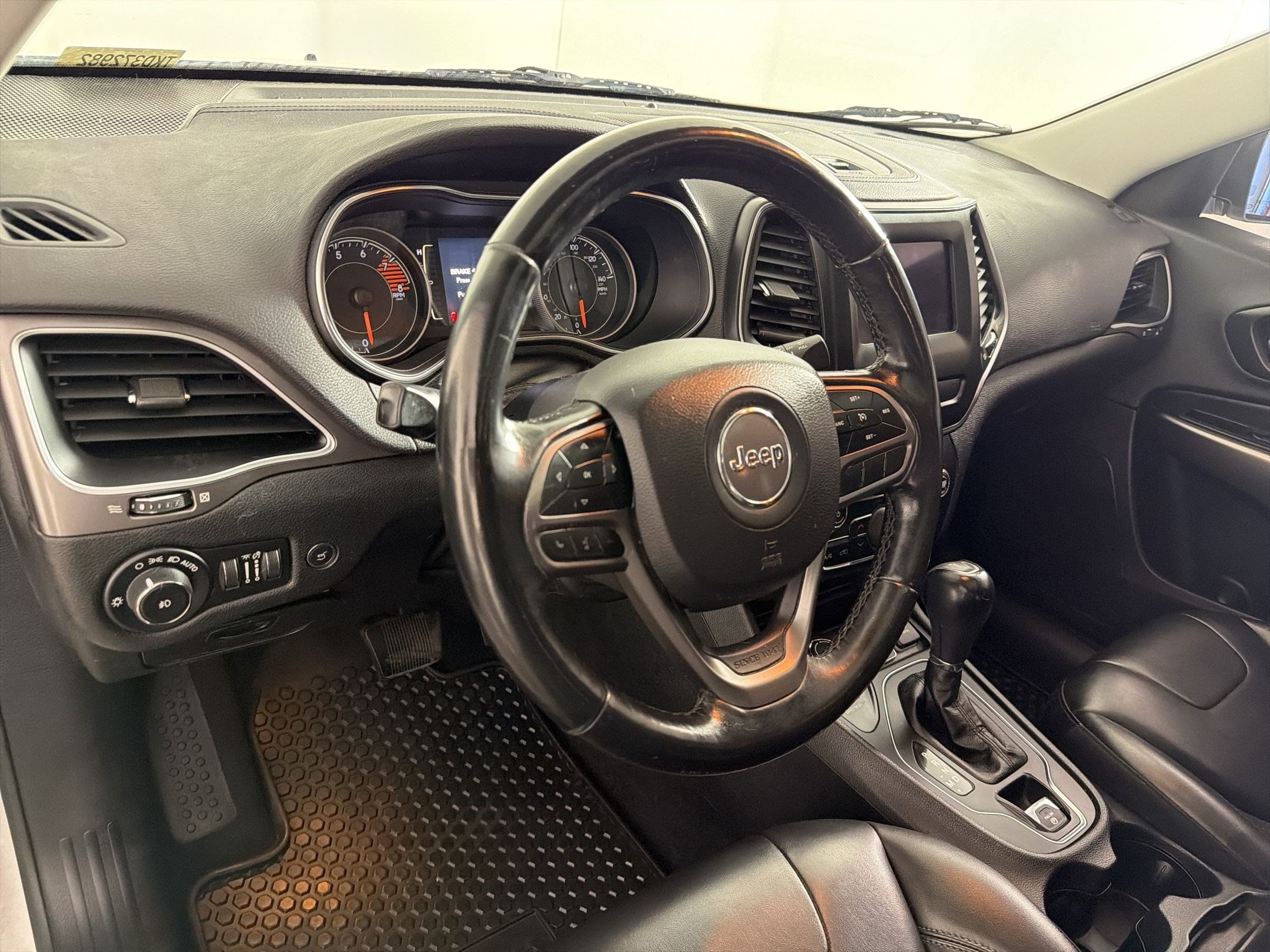 Cherokee Latitude Plus 4x4 Sport Utility