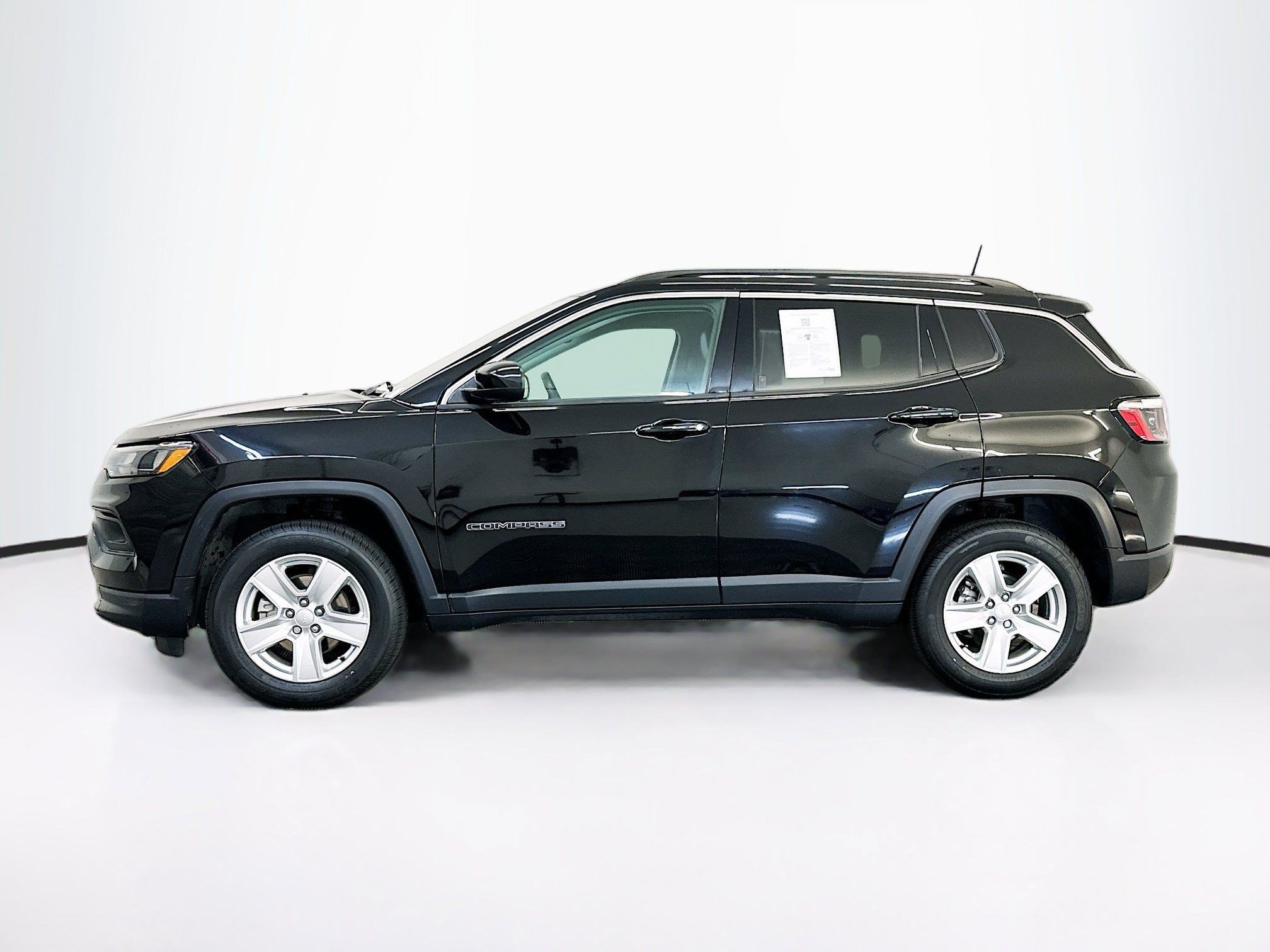 Compass Latitude Sport Utility