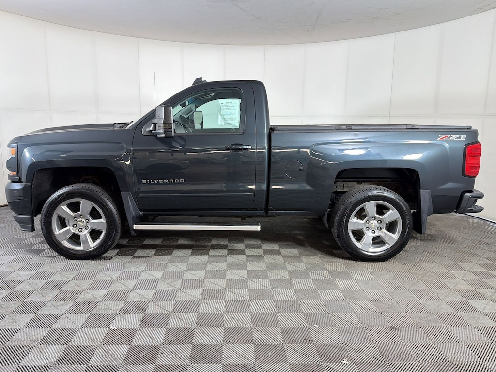 Used 2017 Chevrolet Silverado 1500 LT Regular Cab Pickup