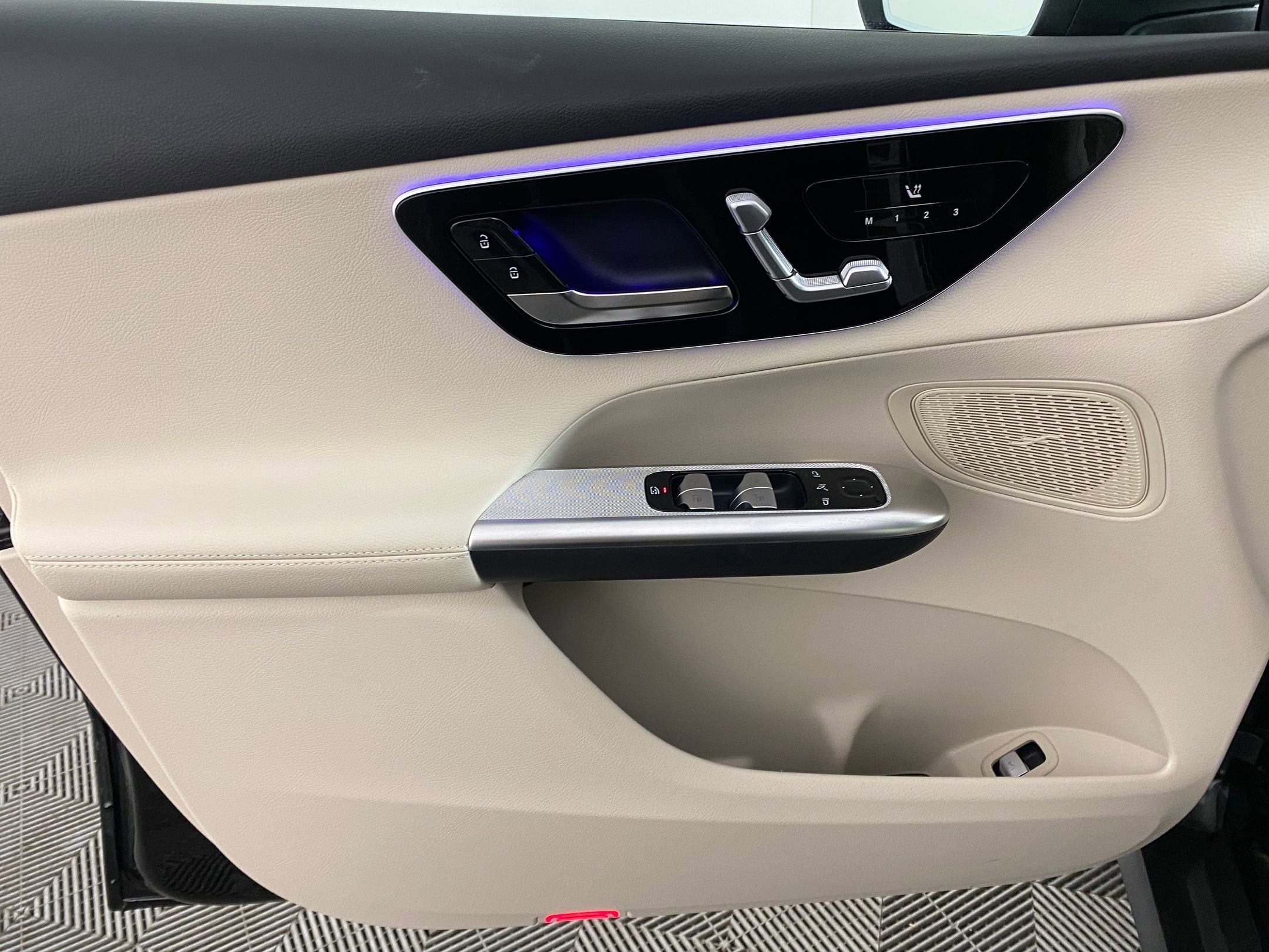 2026 Mercedes-Benz GLC Base - Photo 11