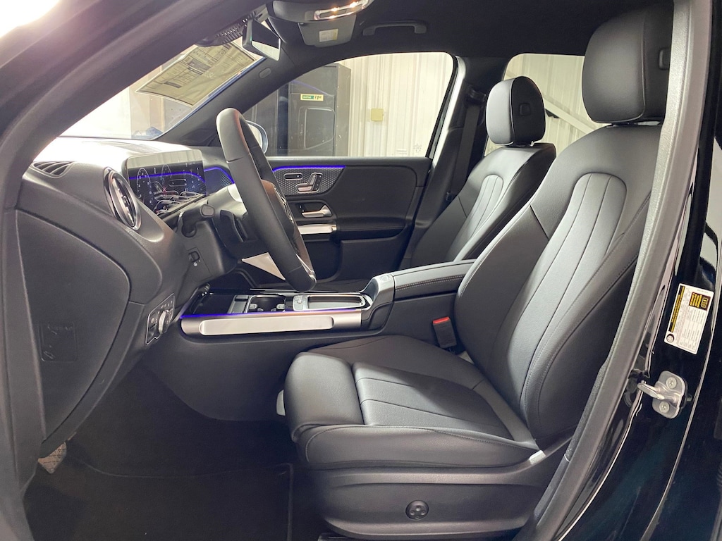 New 2025 Mercedes-Benz GLB 250 4MATIC SUV