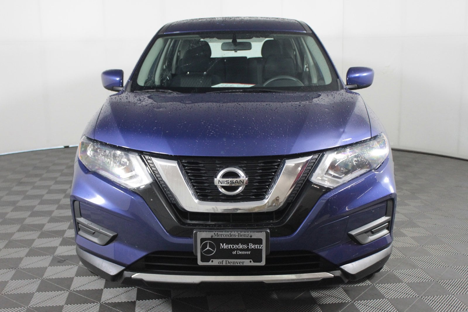 Used 2017 Nissan Rogue S with VIN KNMAT2MV3HP564385 for sale in Denver, CO