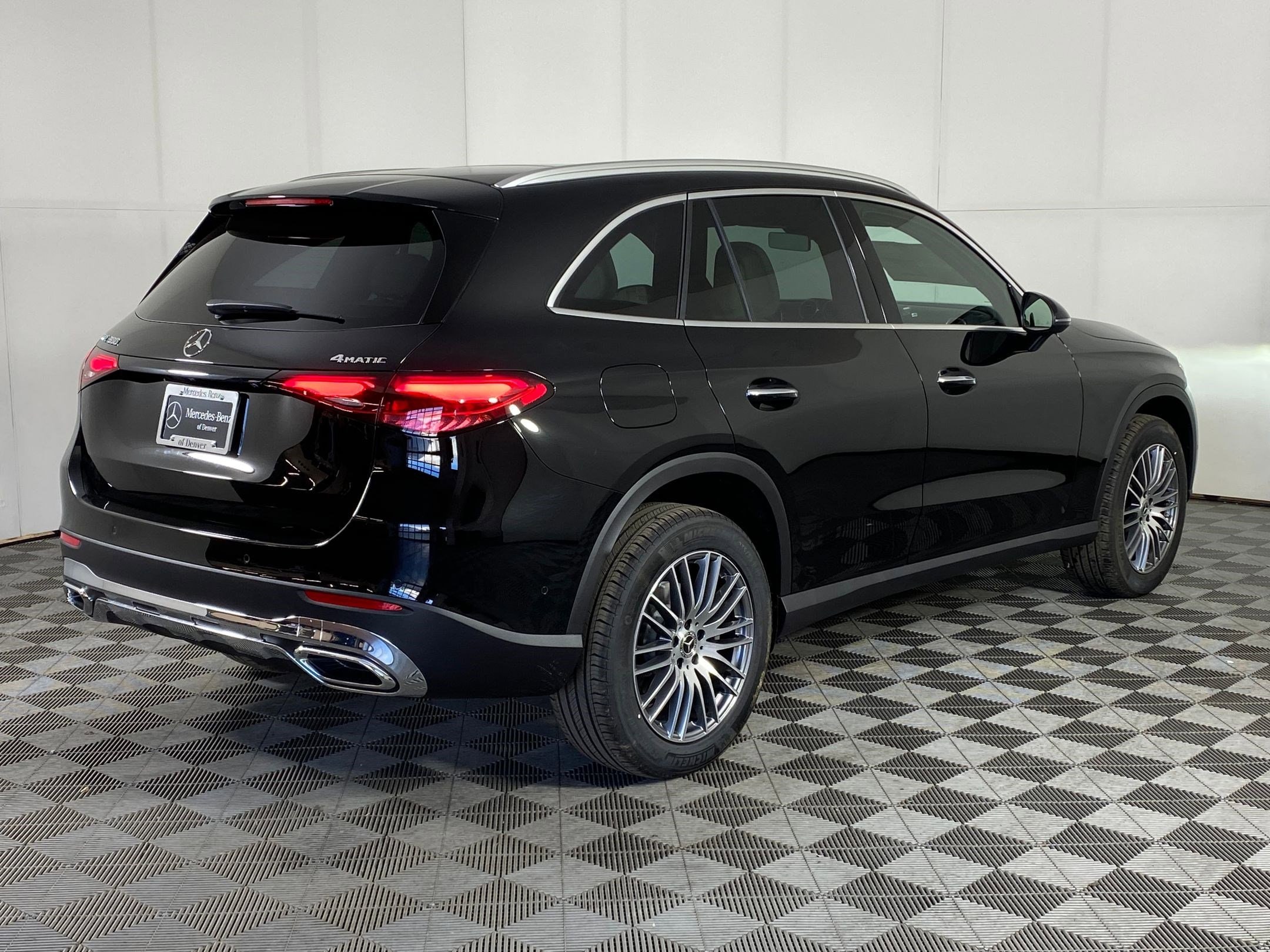 2026 Mercedes-Benz GLC Base - Photo 8