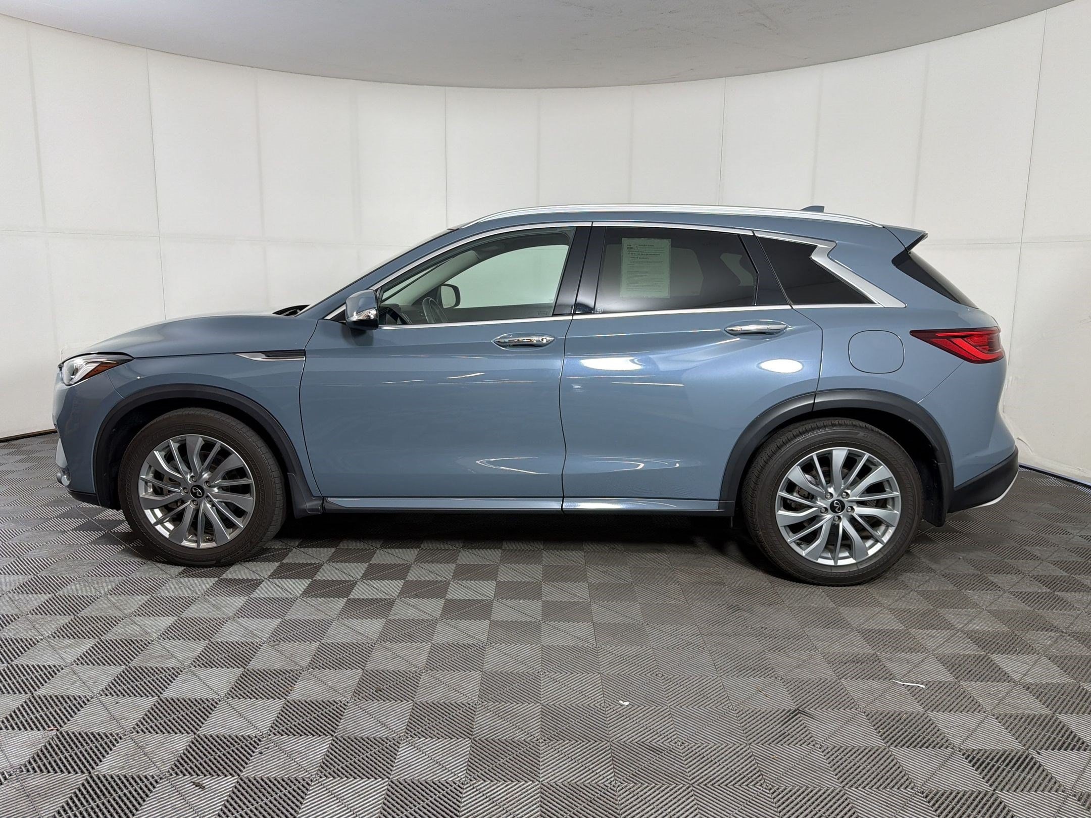 QX50 LUXE Sport Utility