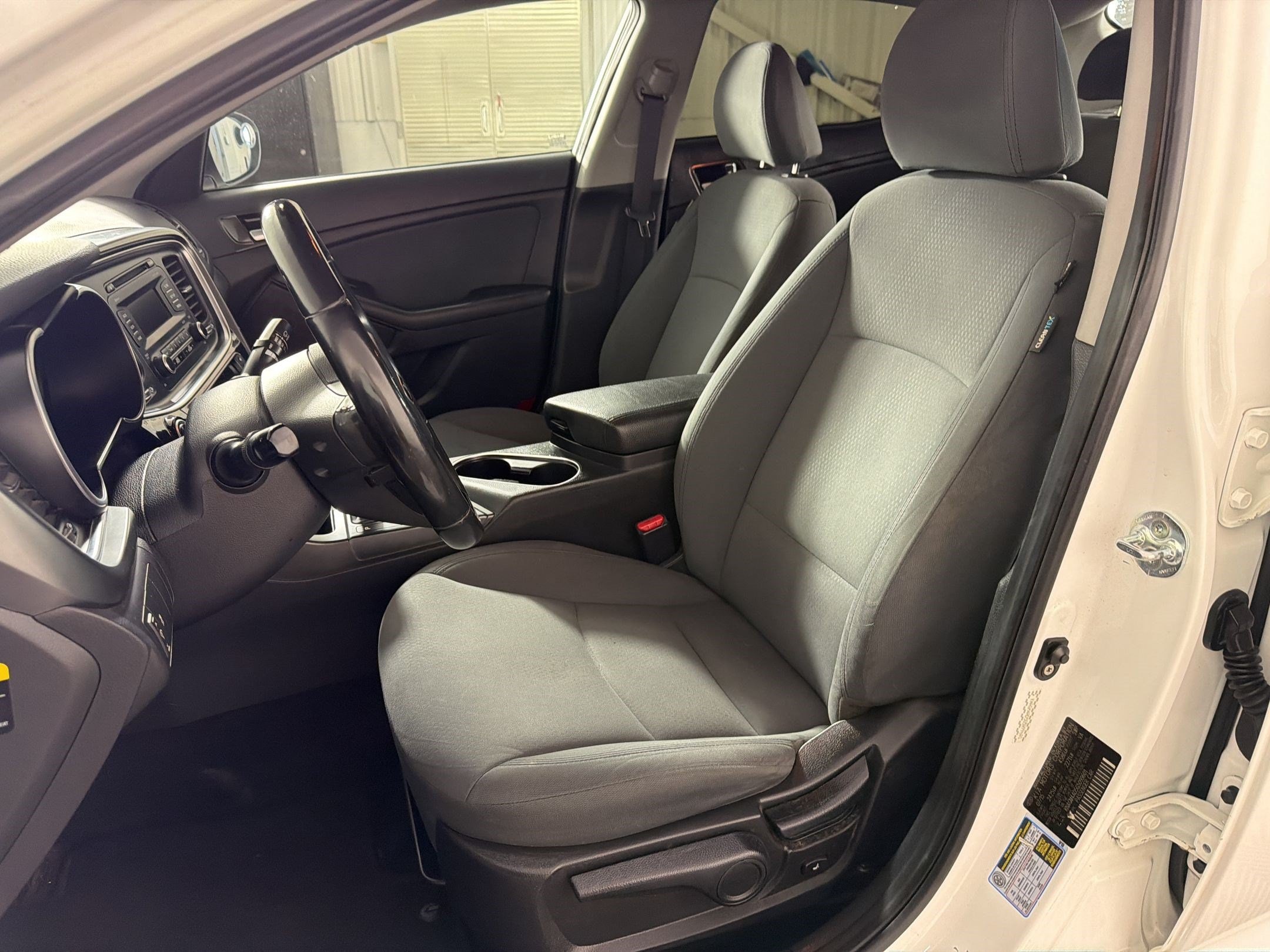 Optima Hybrid Base A6 4dr Car