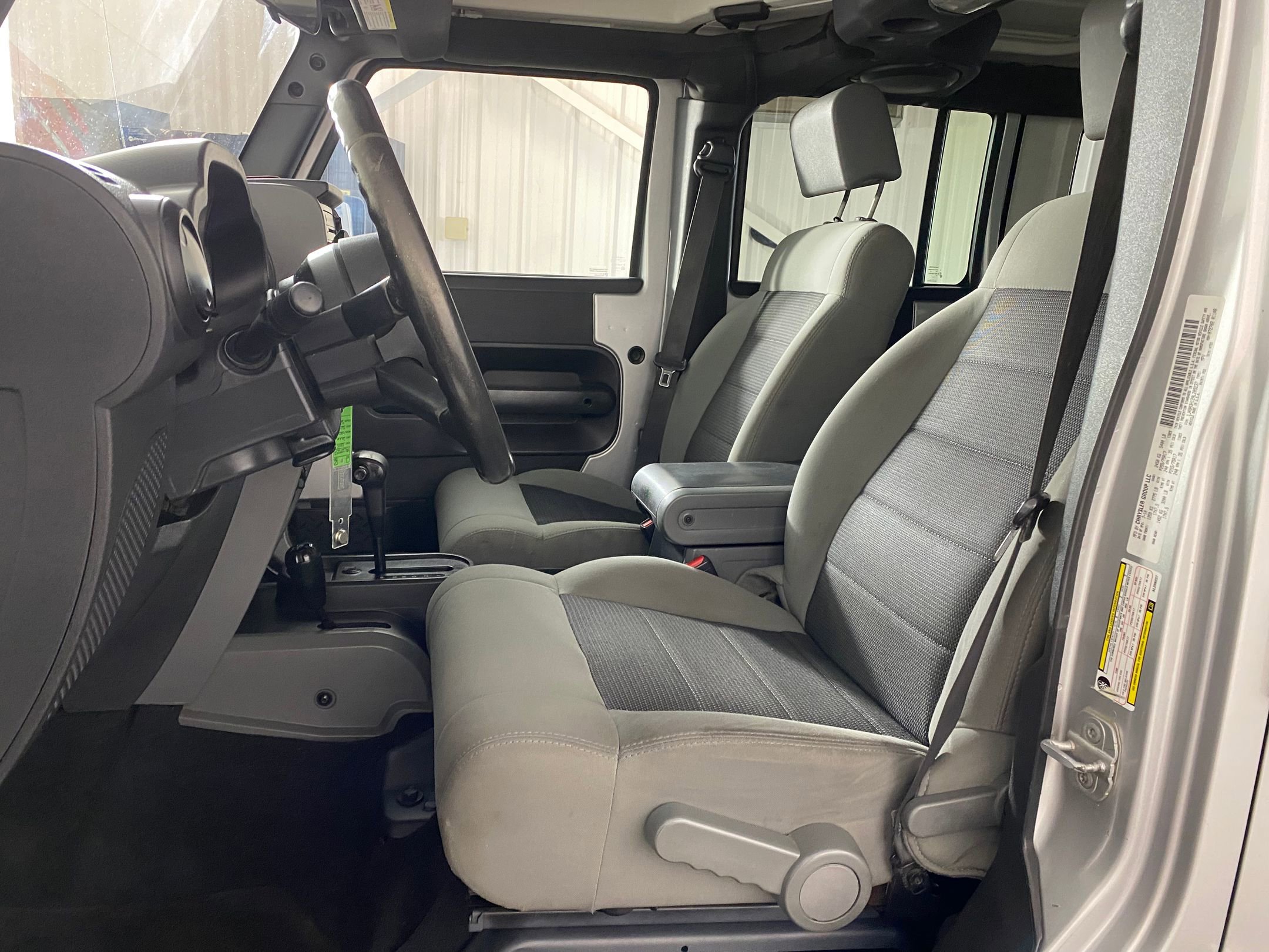 2010 Jeep Wrangler Unlimited Sport photo 4