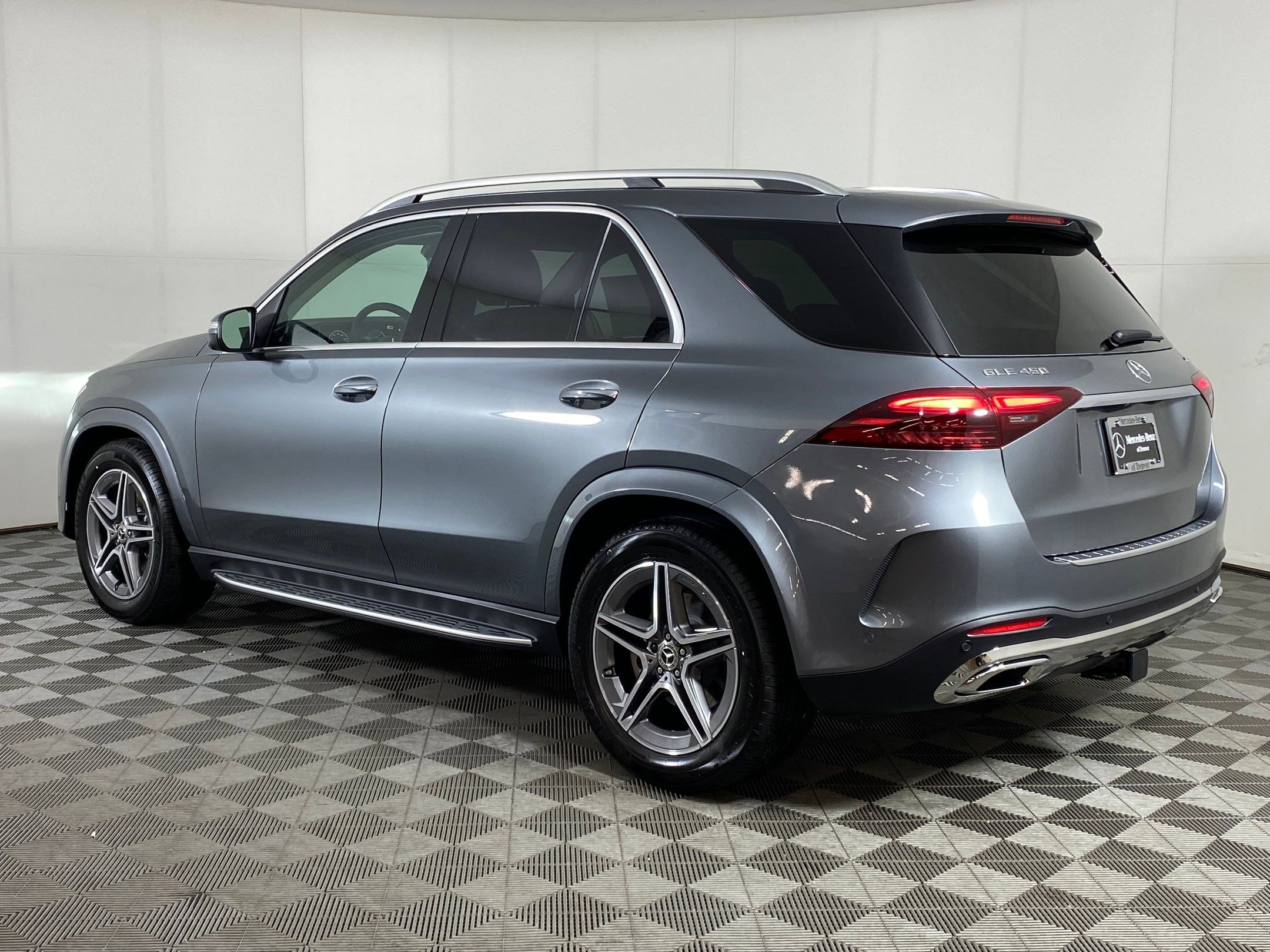 2026 Mercedes Benz GLE 450 4MATIC photo 3