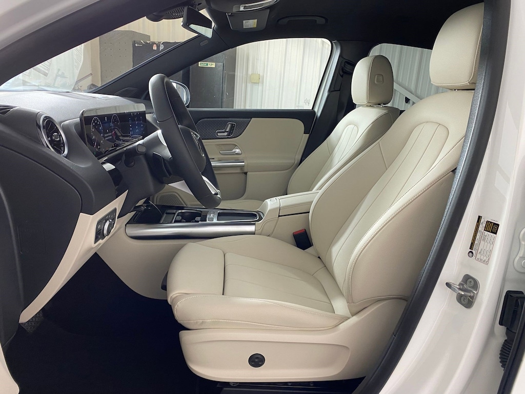 New 2025 Mercedes-Benz GLA 250 4MATIC SUV