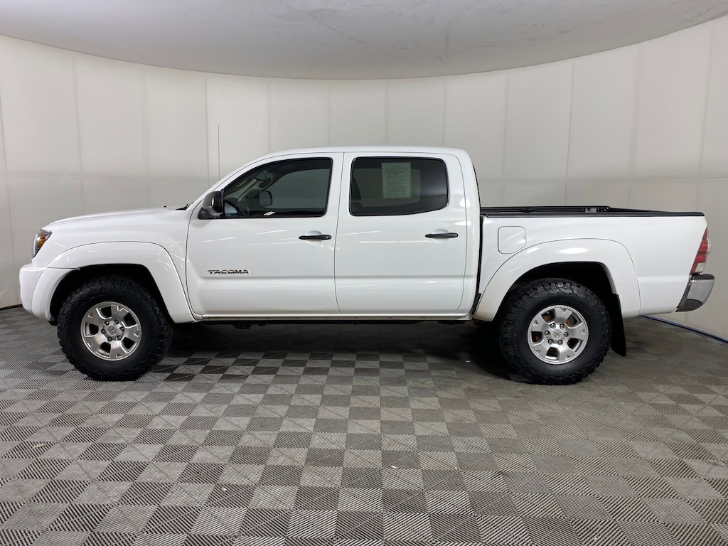 Used 2010 Toyota Tacoma 4WD Double V6 MT (Natl) Truck Double Cab