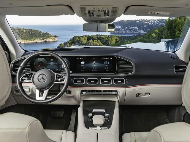 Mercedes-Benz GLS interior