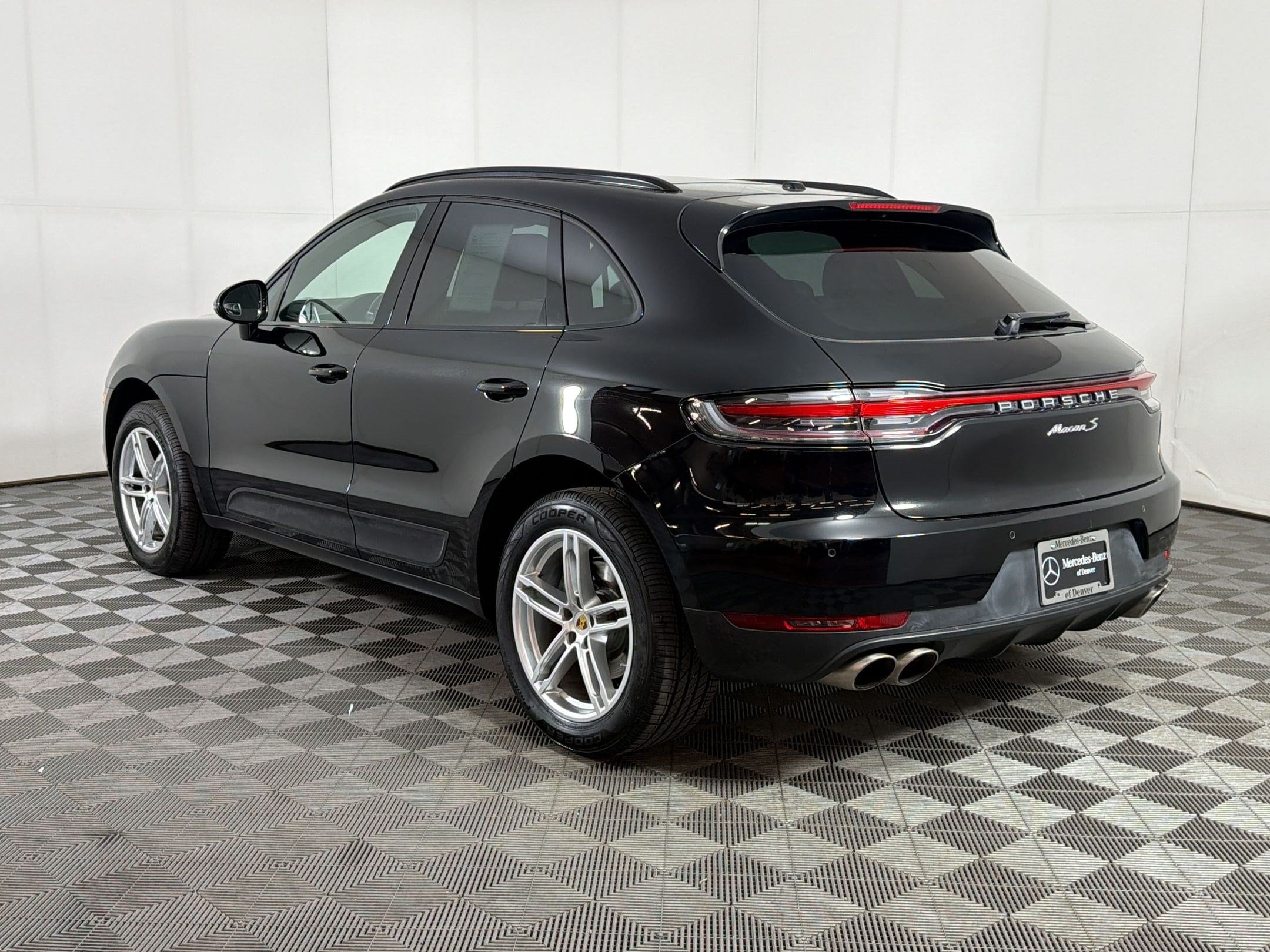 Macan S Sport Utility