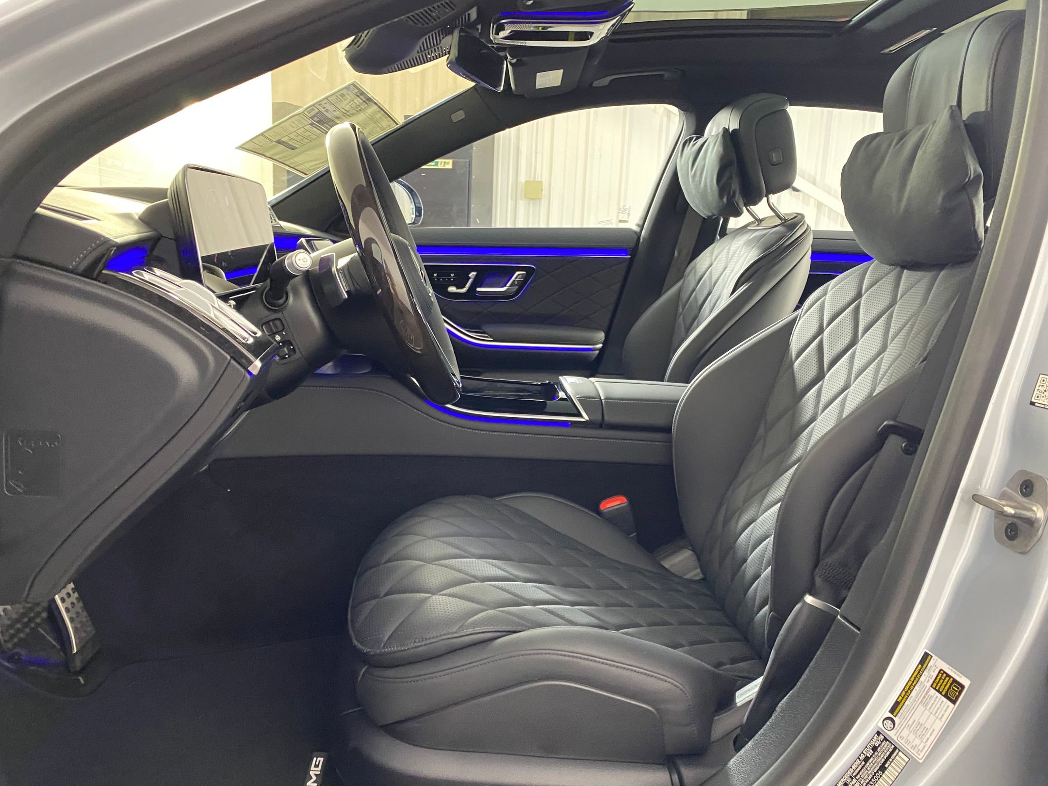 2025 Mercedes Benz S 580e 4MATIC photo 4