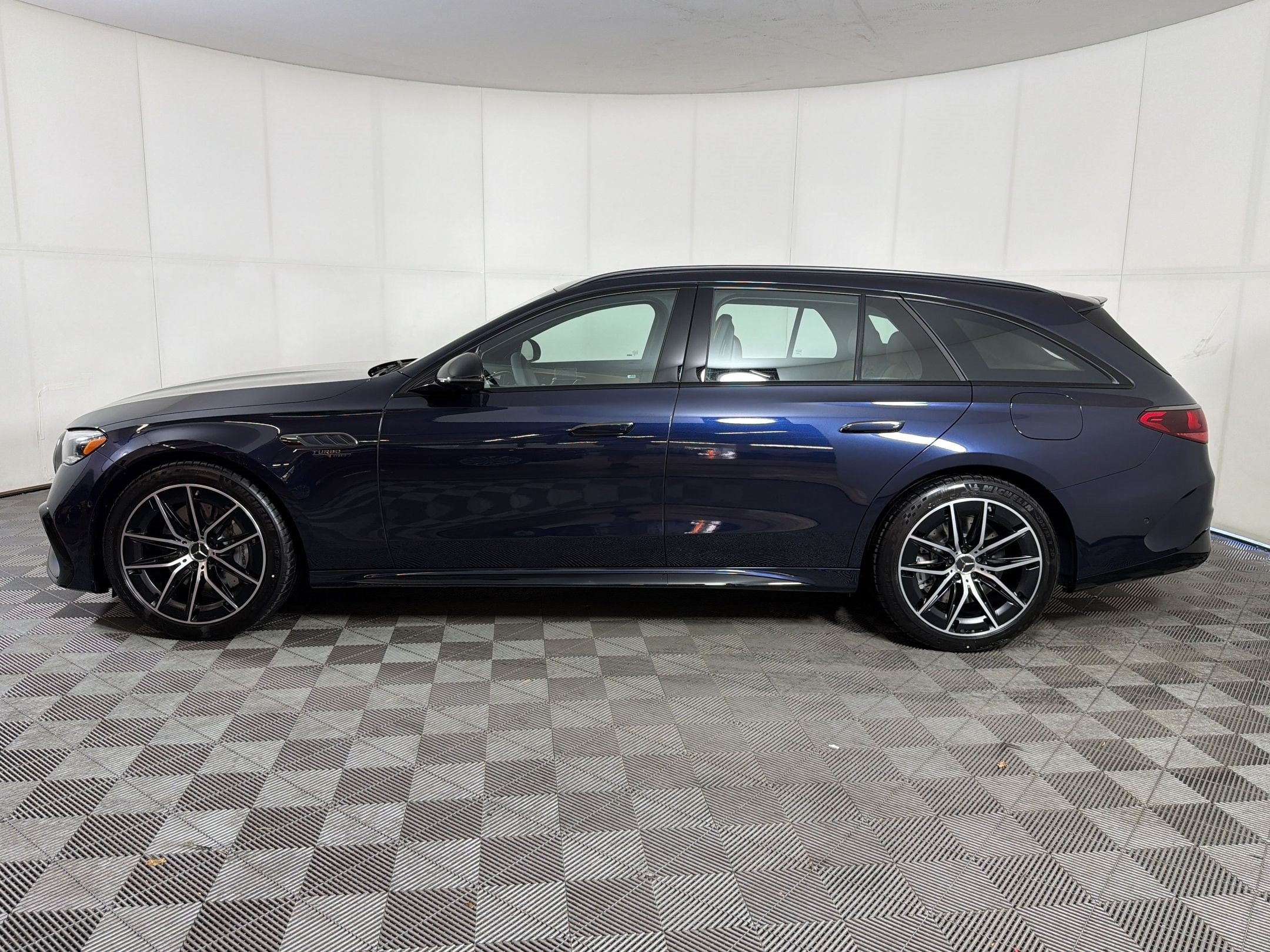 AMG E 53 E Base Wagon