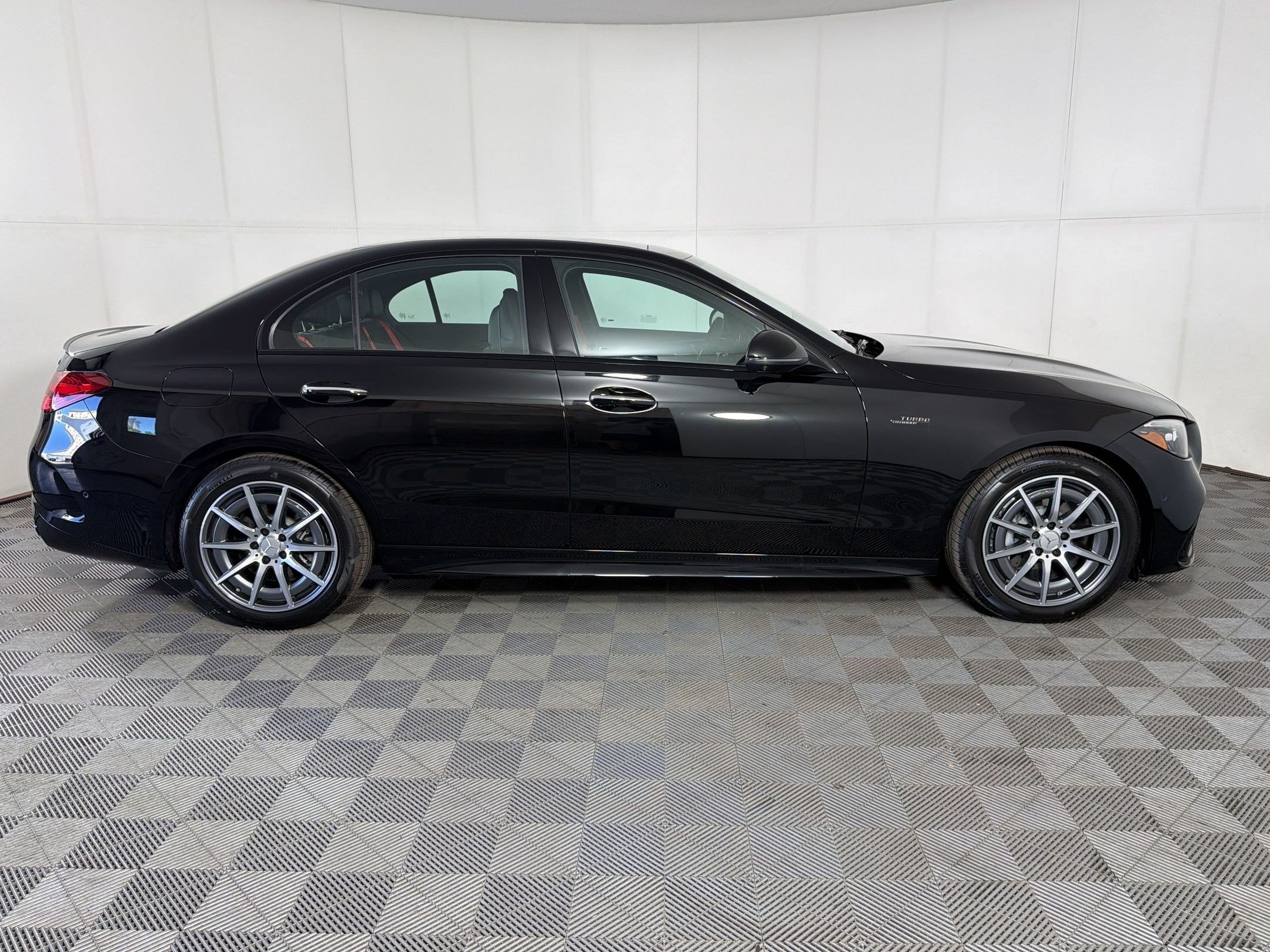 AMG C 43 4MATIC Sedan