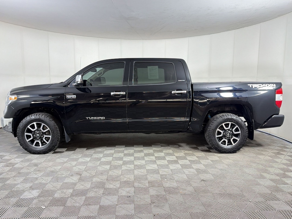 Used 2018 Toyota Tundra SR5 5.7L V8 Crew Cab Pickup