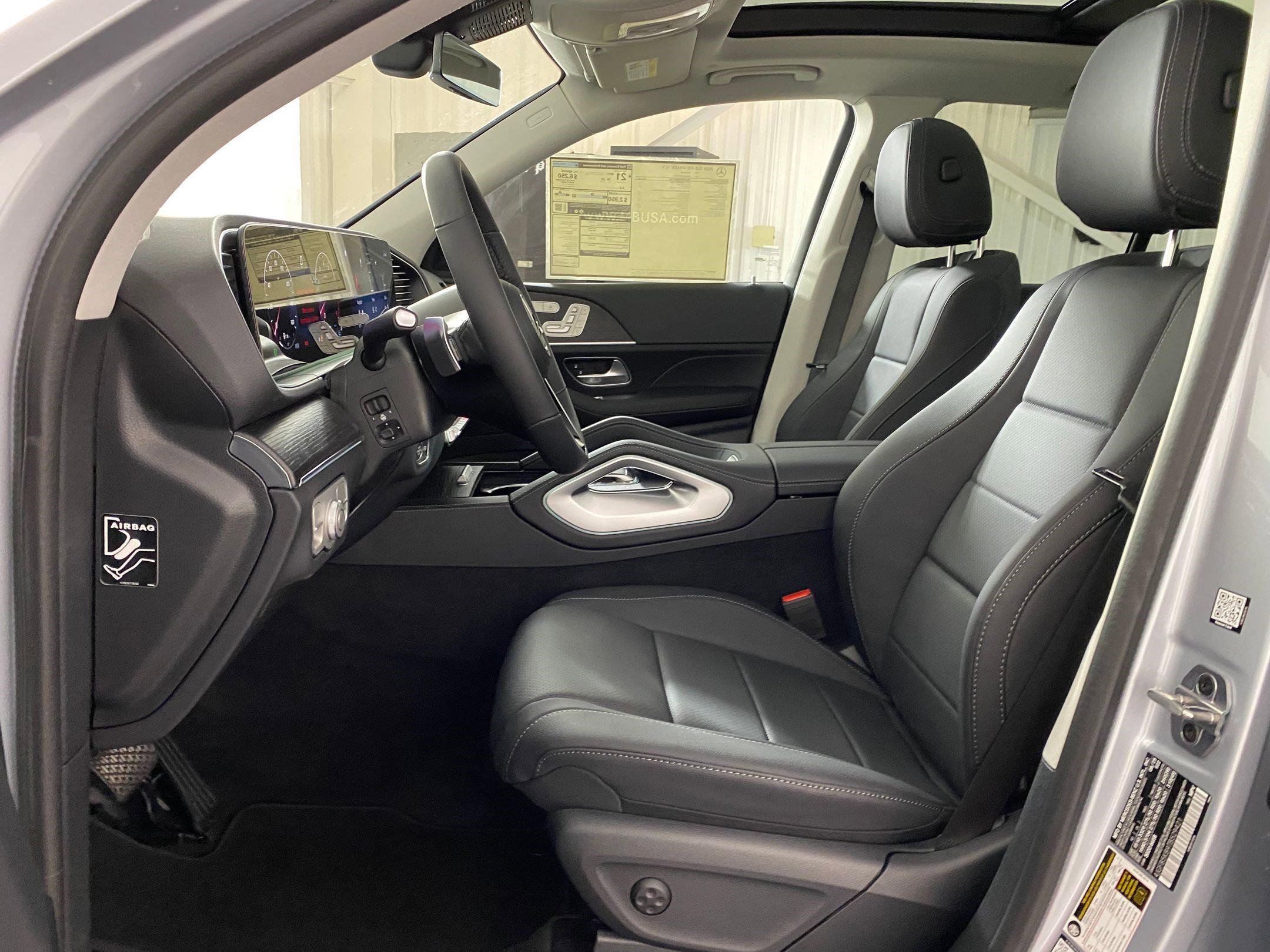 2026 Mercedes Benz GLE 450 4MATIC photo 4