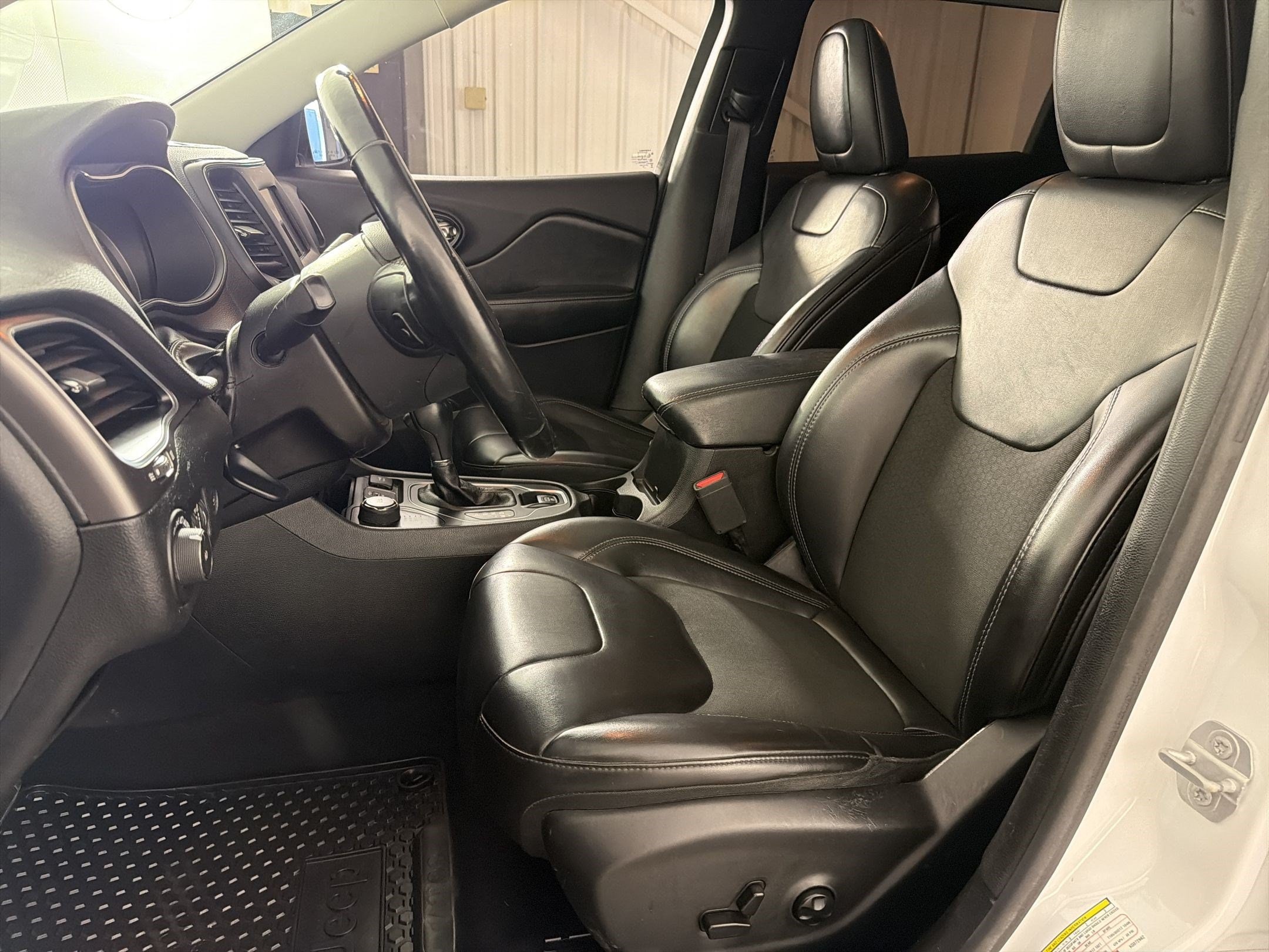 Cherokee Latitude Plus 4x4 Sport Utility