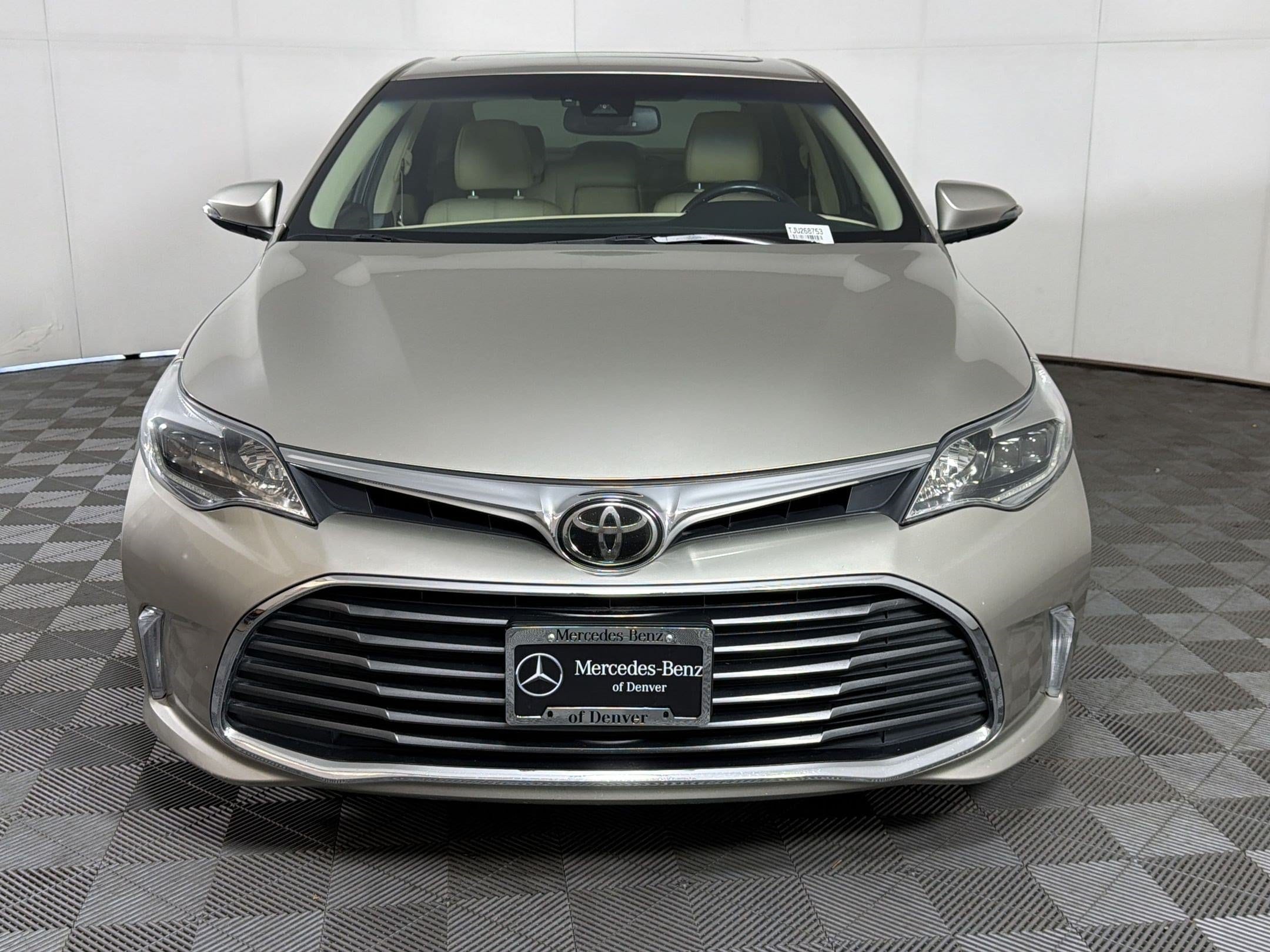 Avalon Limited 4dr Car