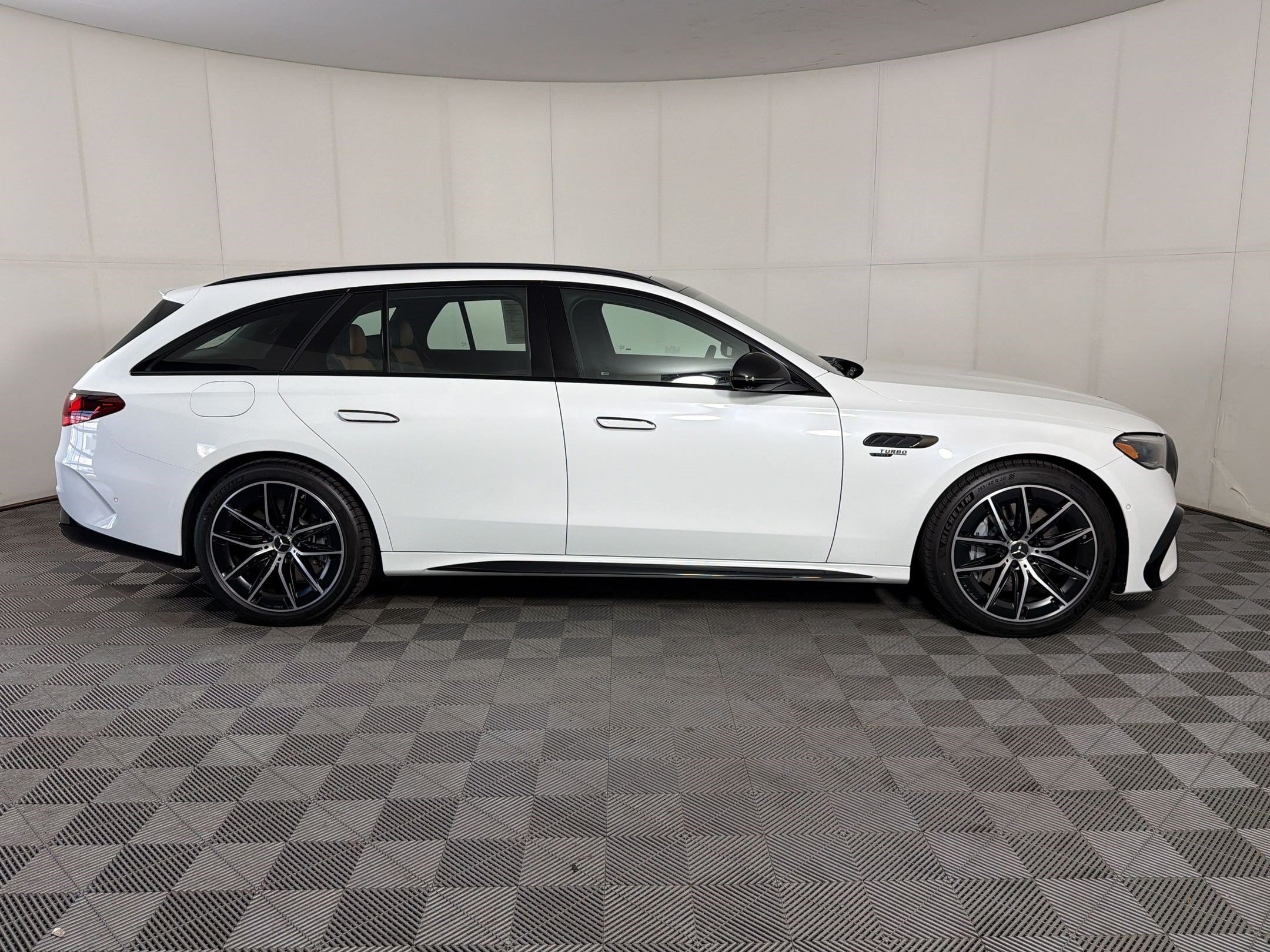 AMG E 53 E Base Coupe