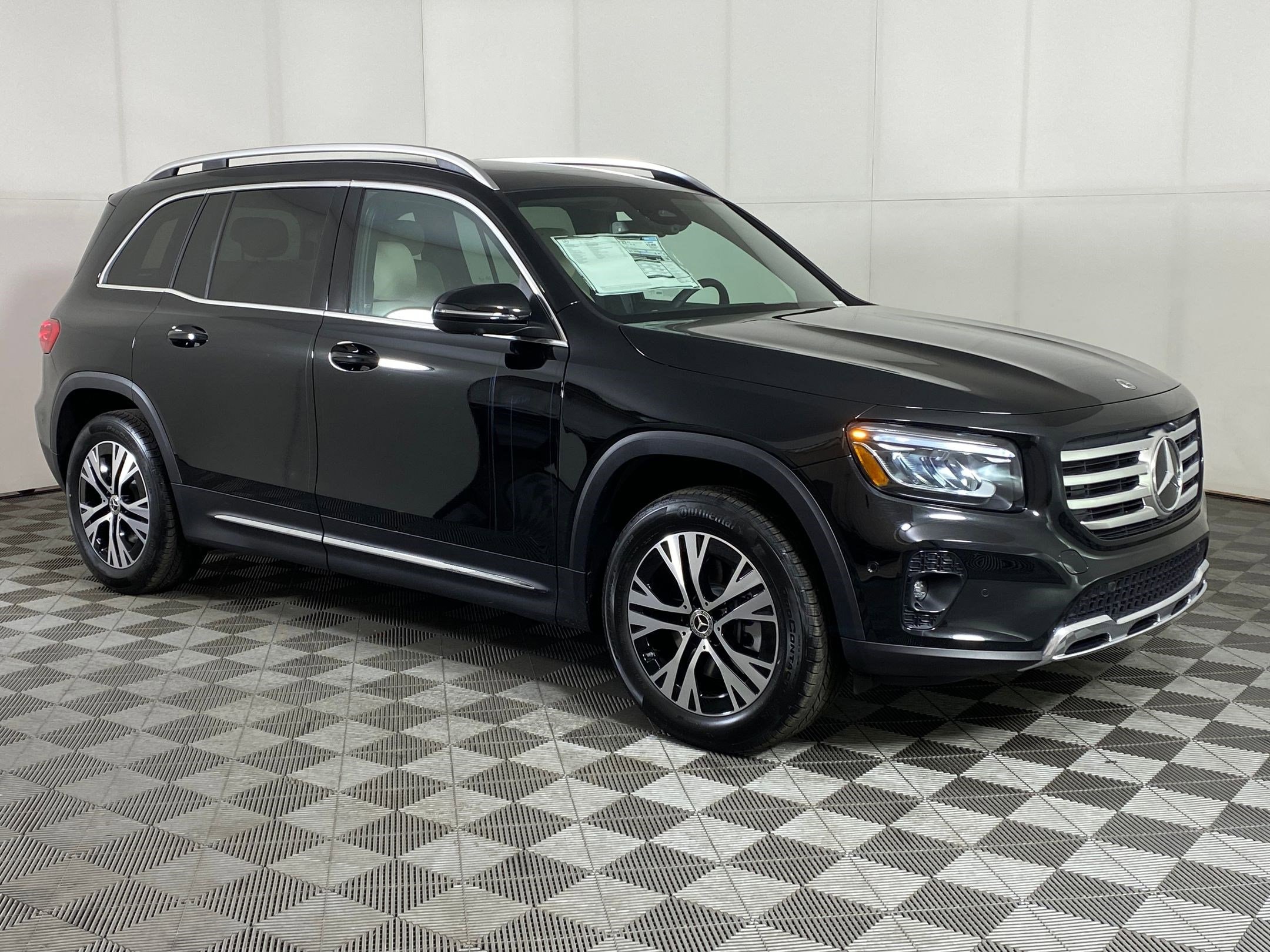 2026 Mercedes-Benz GLB GLB 250 - Photo 6