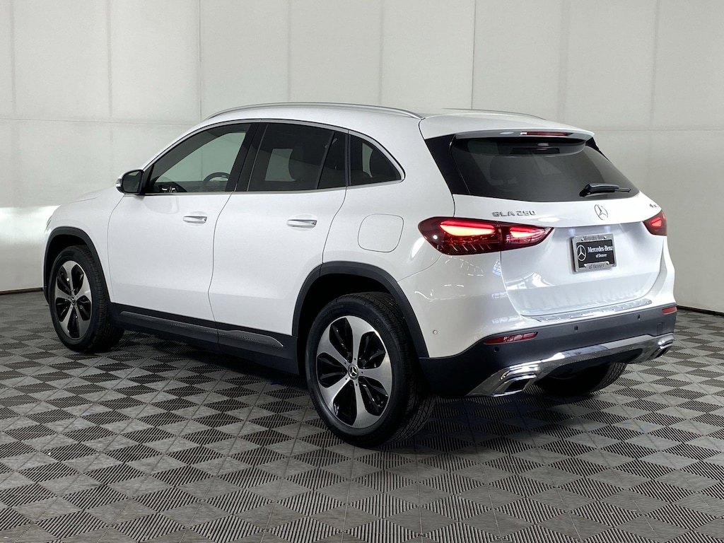 New 2025 Mercedes-Benz GLA 250 4MATIC SUV