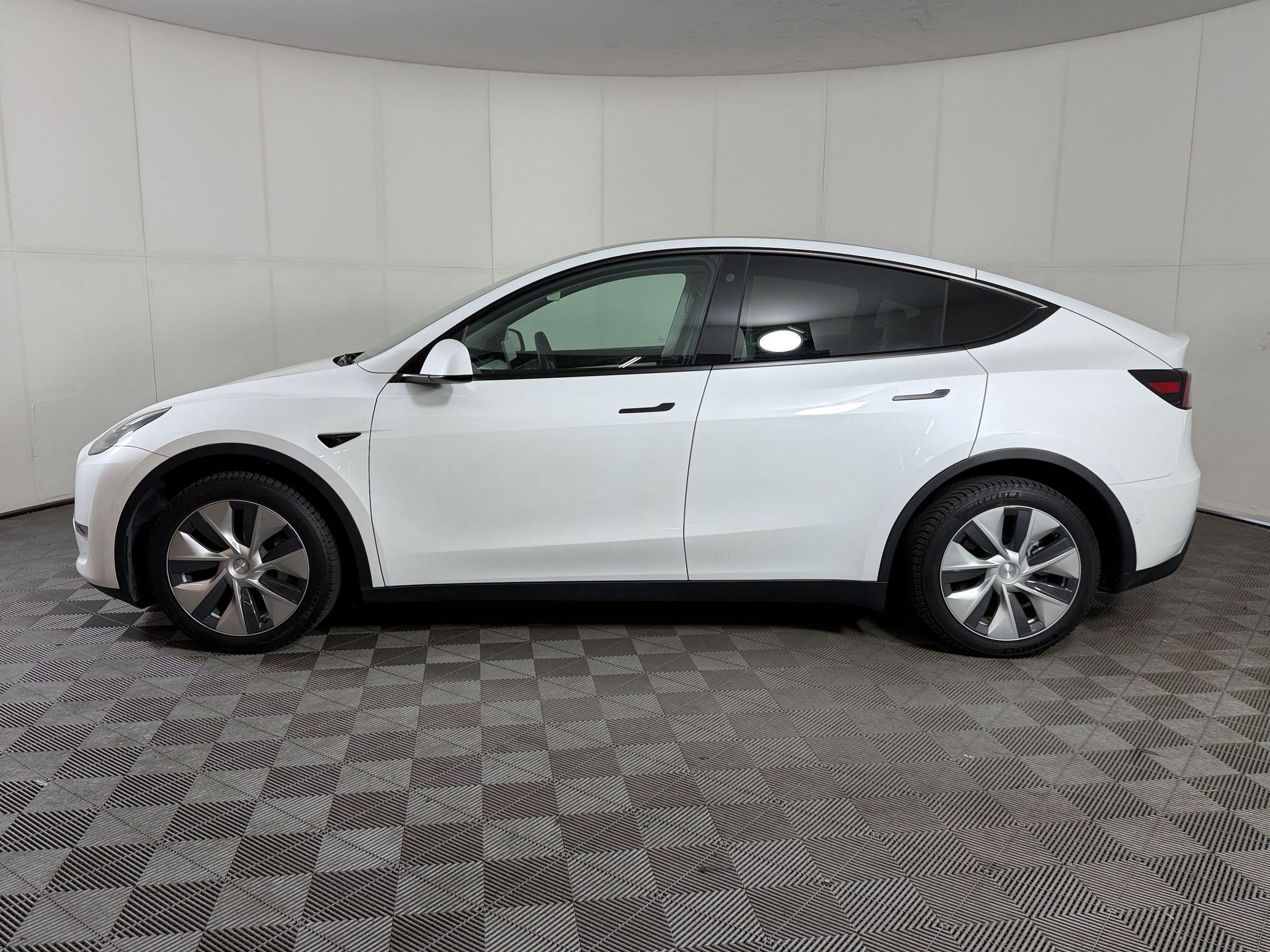 Used 2021 Tesla Model Y Long Range with VIN 5YJYGDEE6MF303642 for sale in Denver, CO