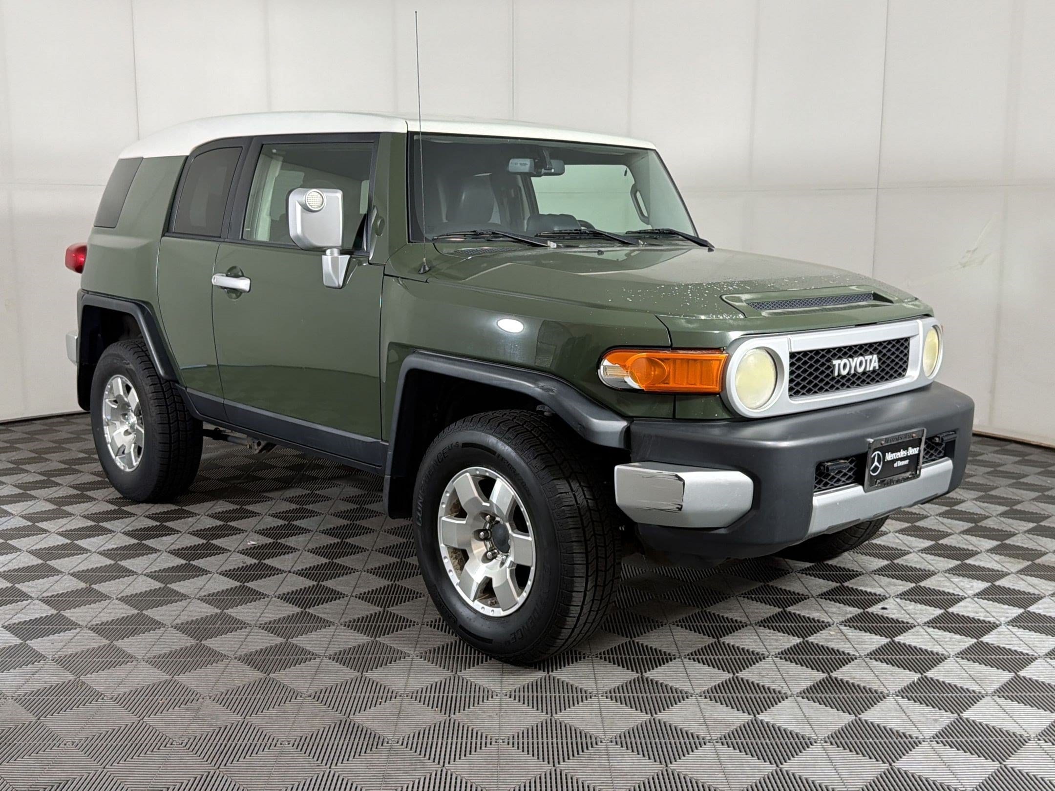 FJ Cruiser Base Sport Utility