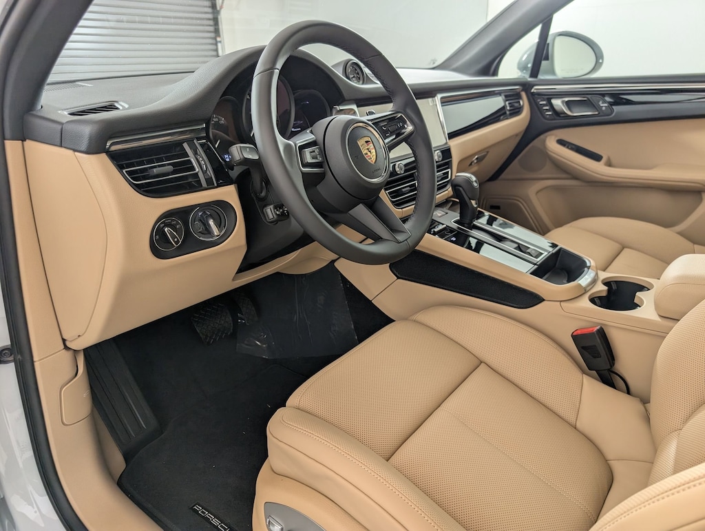 Used 2026 Porsche Macan  SUV