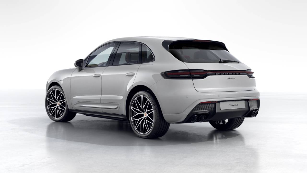 2026 Porsche Macan T photo 2