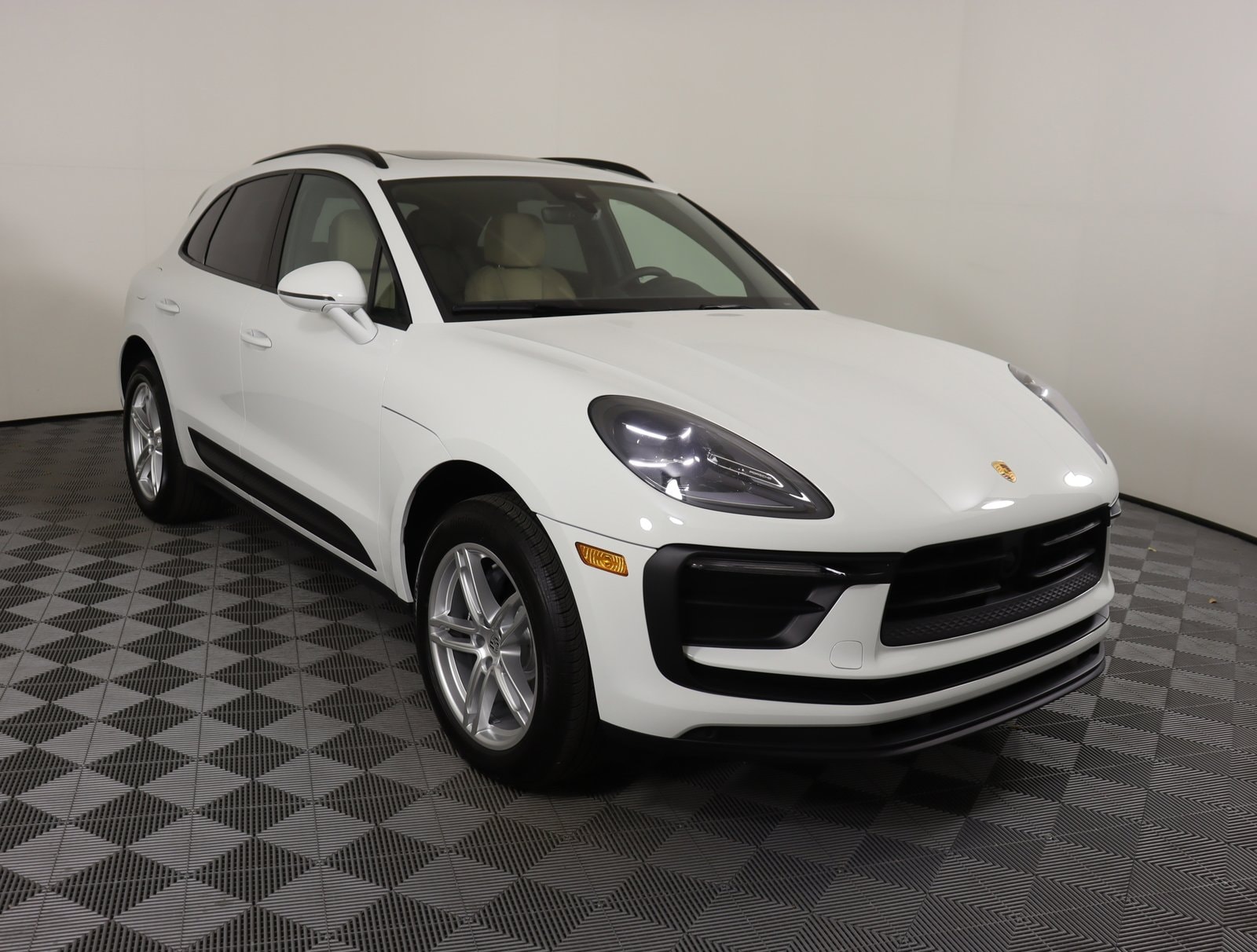 Certified 2024 Porsche Macan Base with VIN WP1AA2A55RLB03822 for sale in Brentwood, TN