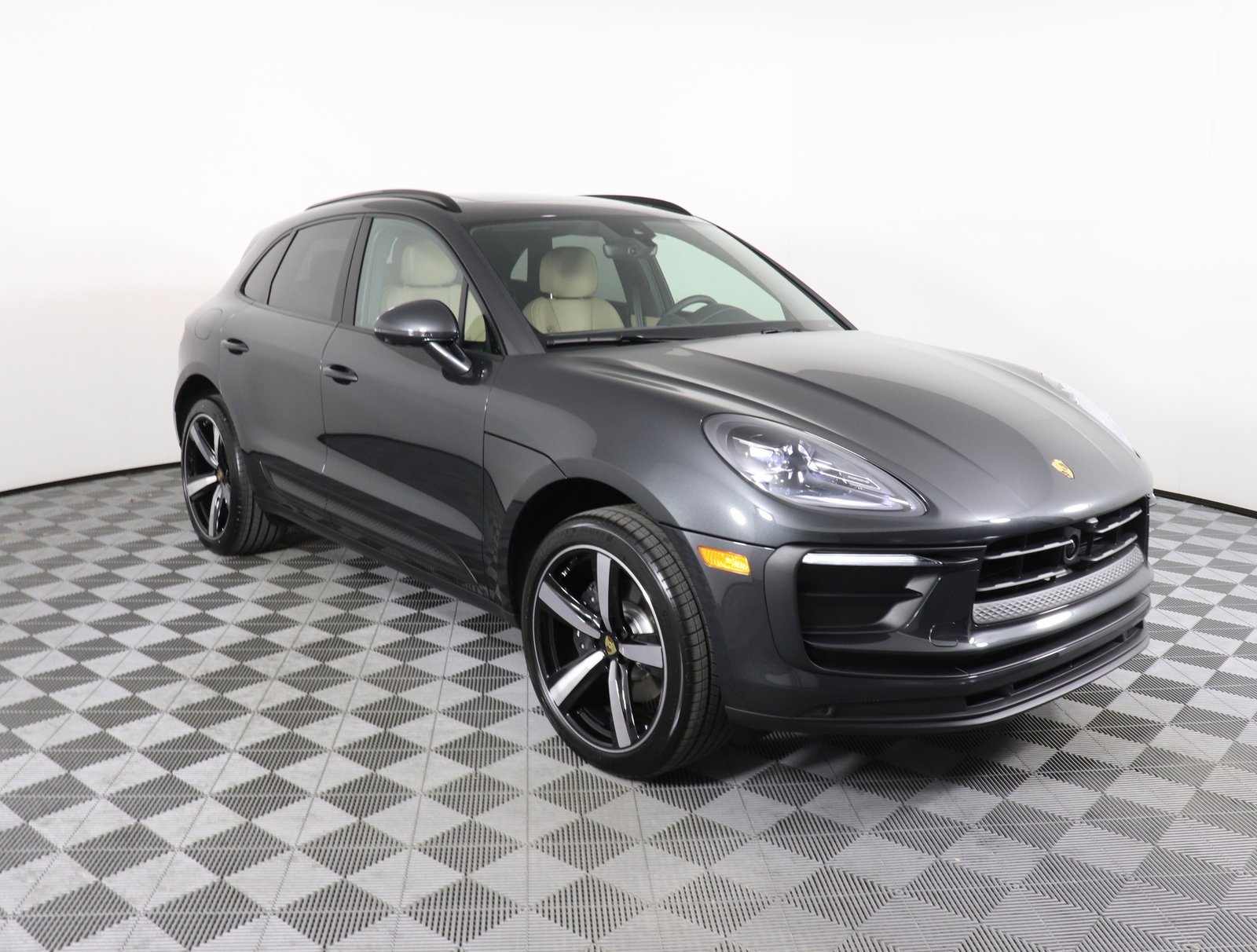 Used 2024 Porsche Macan Base with VIN WP1AA2A50RLB13240 for sale in Brentwood, TN