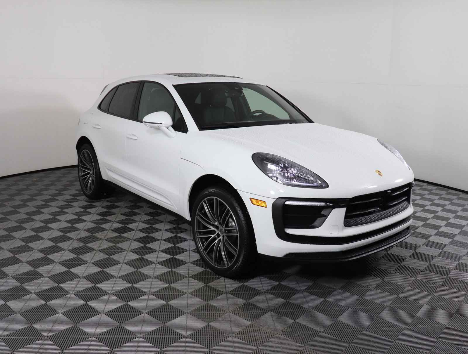 Used 2024 Porsche Macan Base with VIN WP1AA2A5XRLB12032 for sale in Brentwood, TN