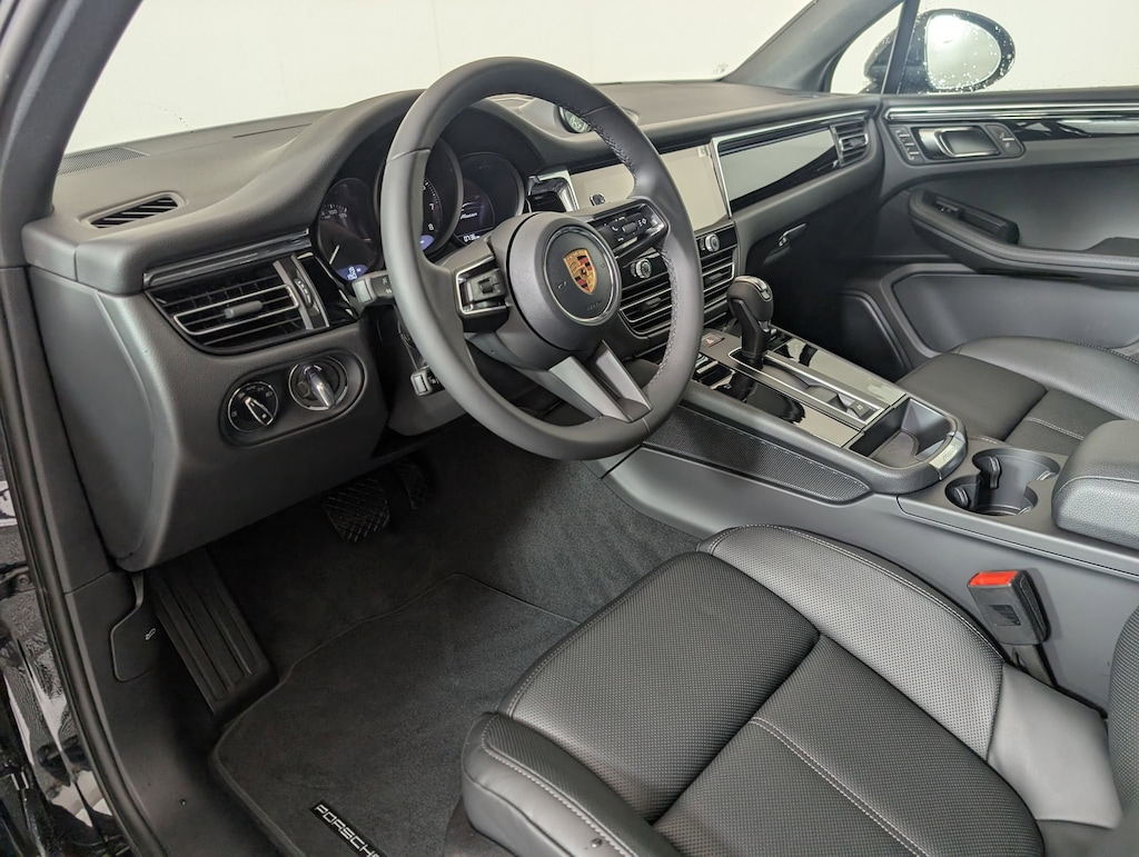 New 2026 Porsche Macan  SUV