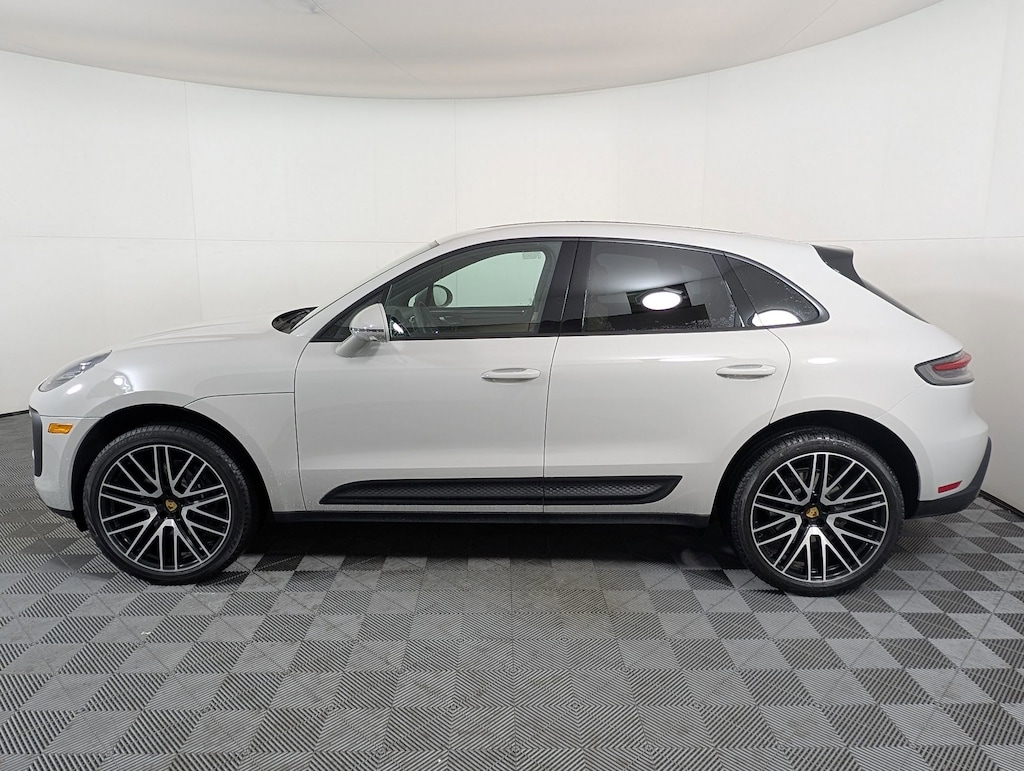 New 2026 Porsche Macan  SUV