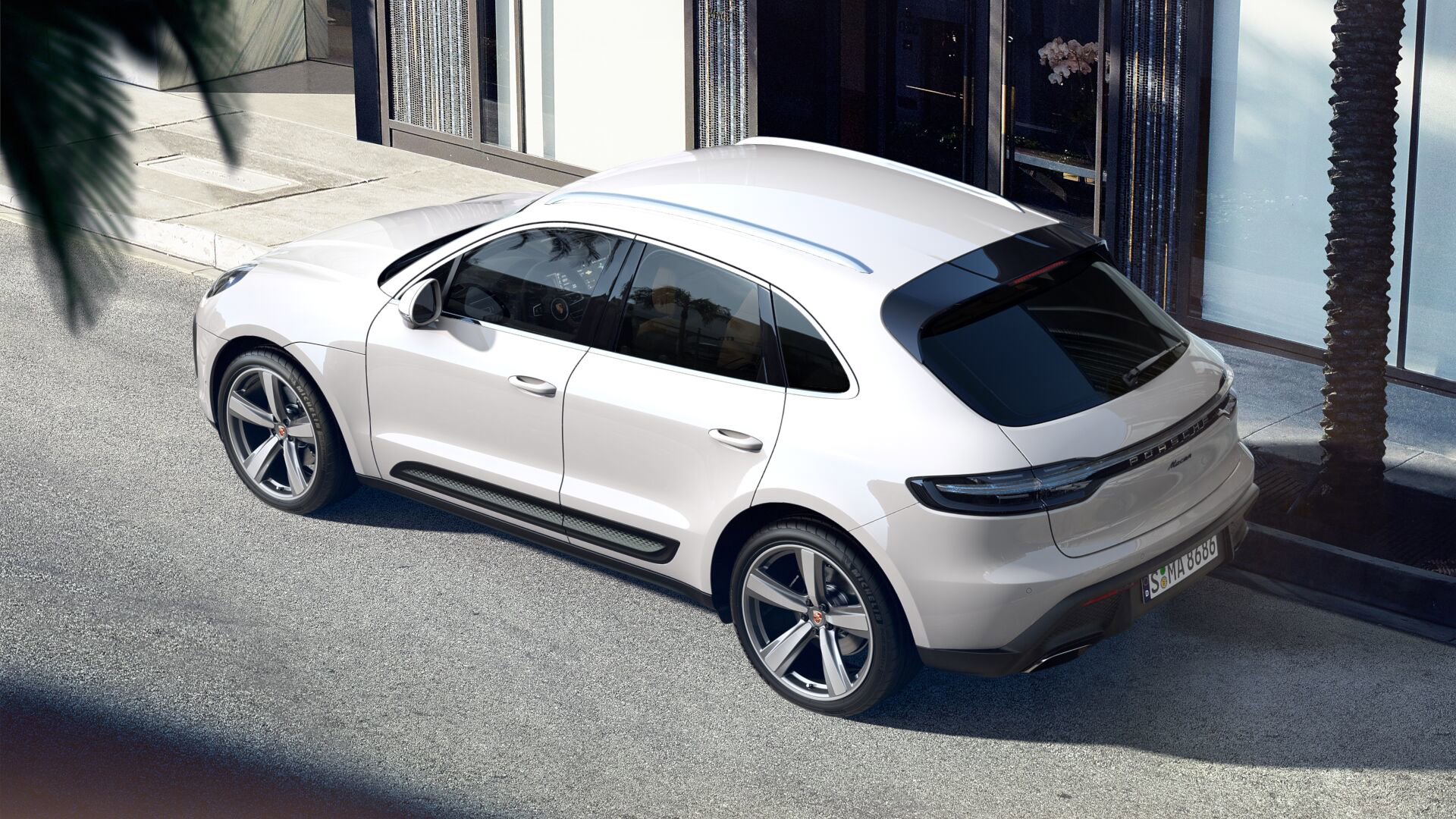 2025 Porsche Macan photo 4